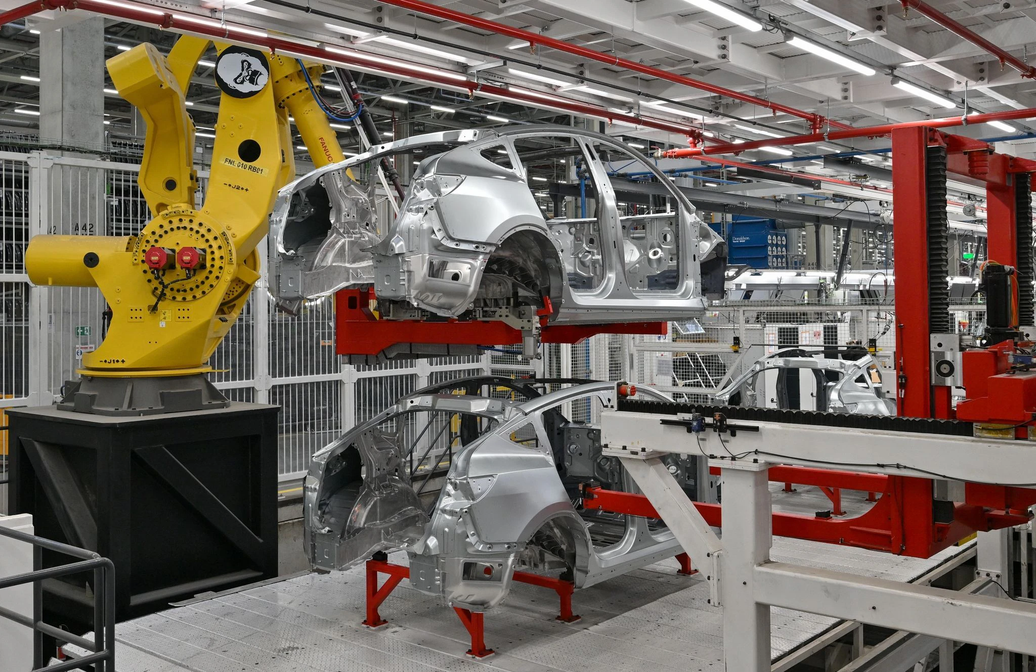 Mehr als 500 Roboter helfen im Werk, darunter auch «King Kong».  