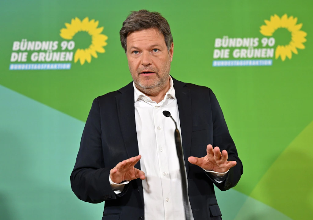 Robert Habeck: „Vertrauen bewusst zerstört“, FDP kritisiert Wärmepumpen-Plan als irrsinnig teuer