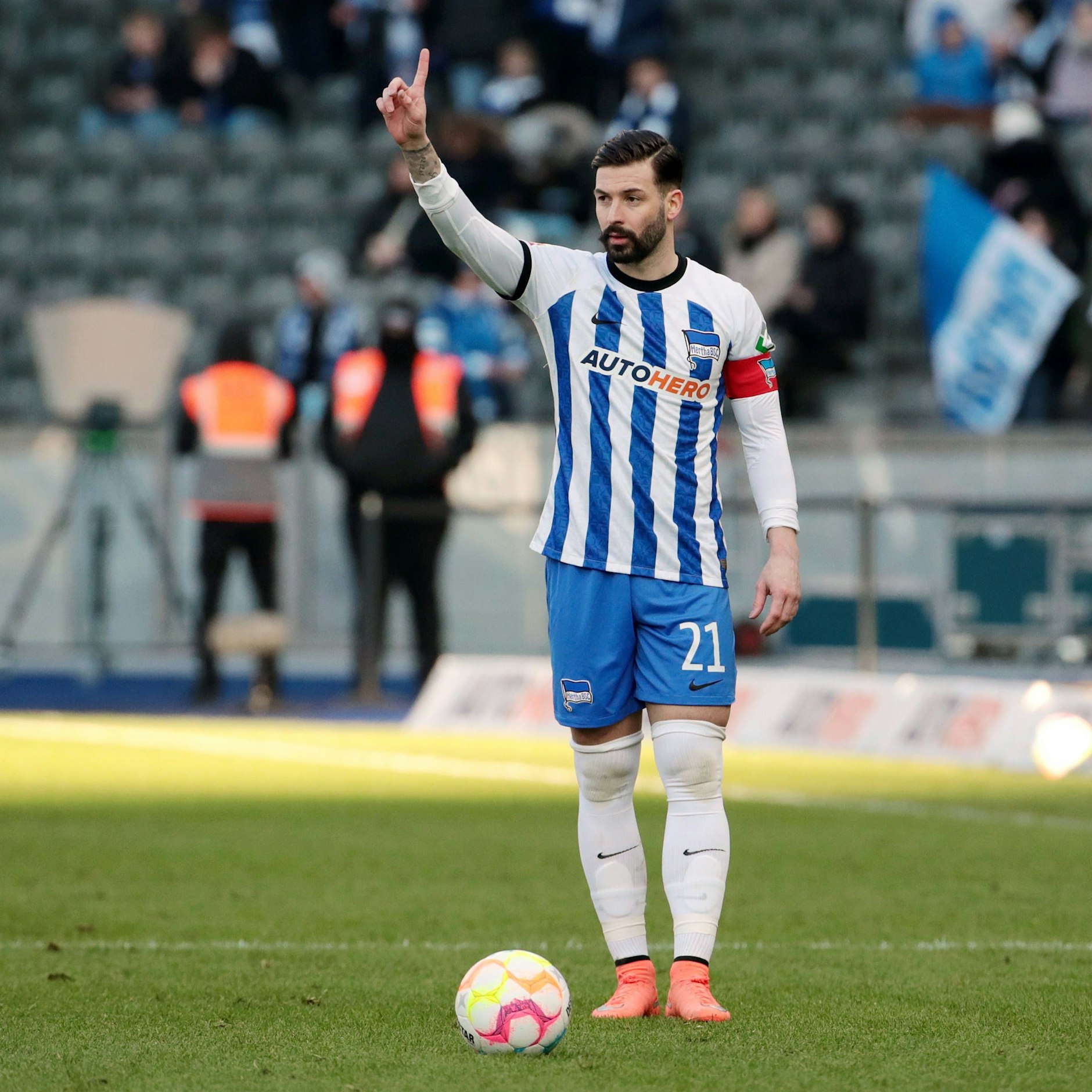 Achtung, ich bin auch noch da! Kapitän Marvin Plattenhardt hofft, dass seine Zeit bei Hertha BSC nicht im Sommer vorbei ist.