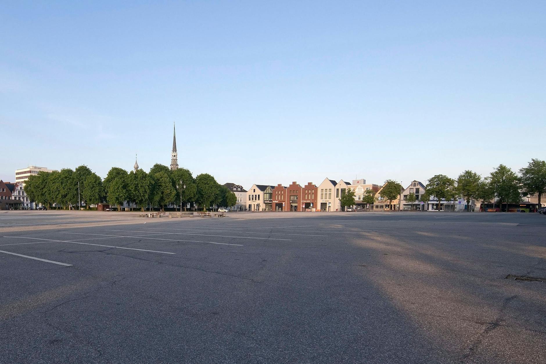 Im beschaulichen Heide haben jugendliche Mädchen eine 13-Jähirge brutal misshandelt.