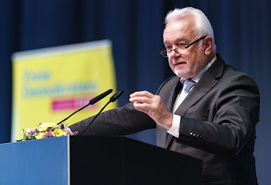 ARCHIV - Wolfgang Kubicki (FDP) hatte mit einer Aussage über Bundeswirtschaftsminister Robert Habeck für Empörung gesorgt.  
