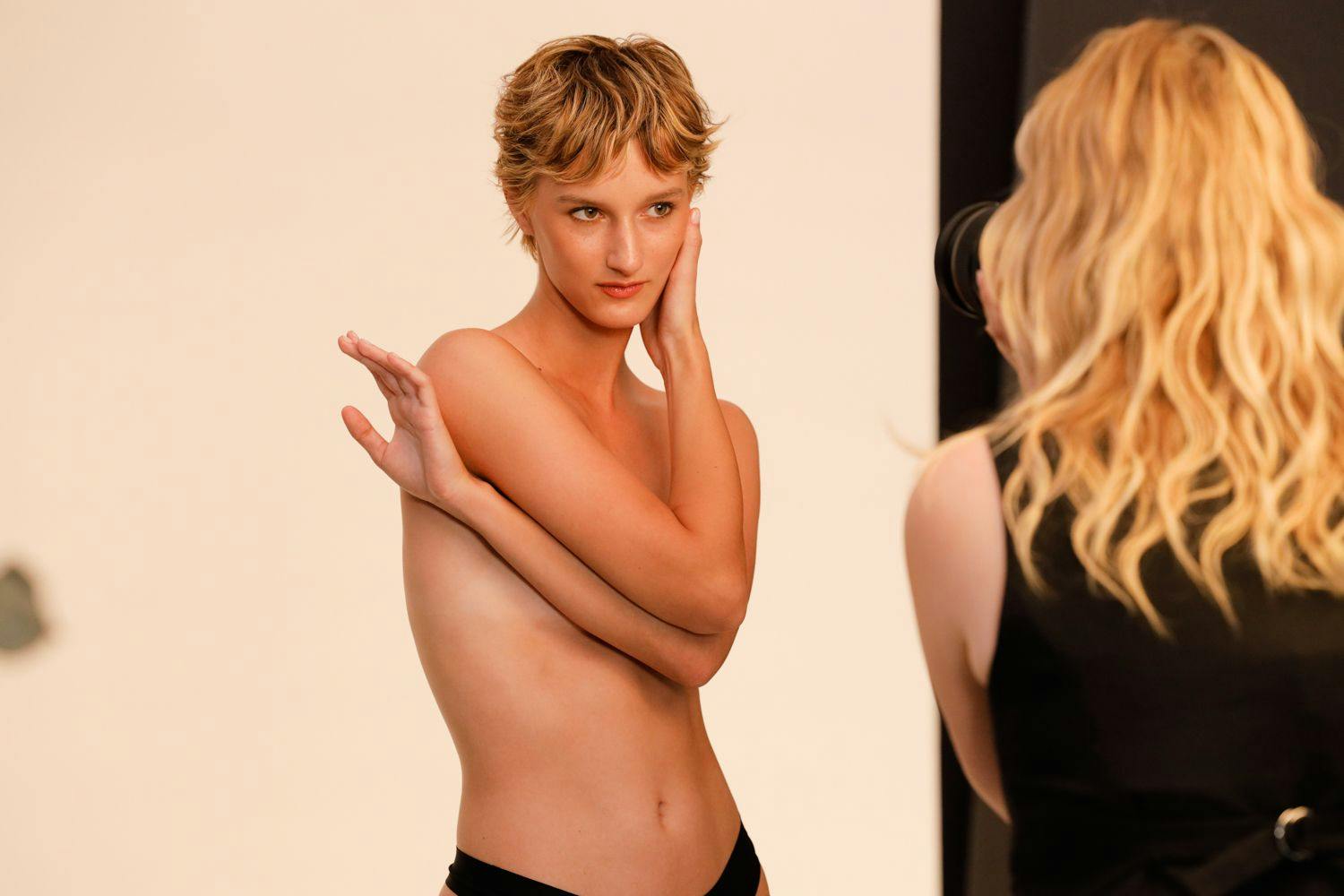 Anya kann mit ihrer neuen Frisur bei GNTM überzeugen.