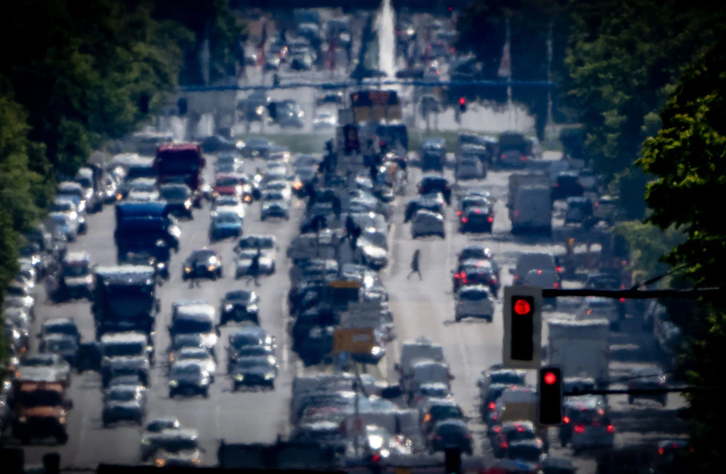 Klimapolitik-Expertin: Müssen Trend zu mehr Autos umkehren