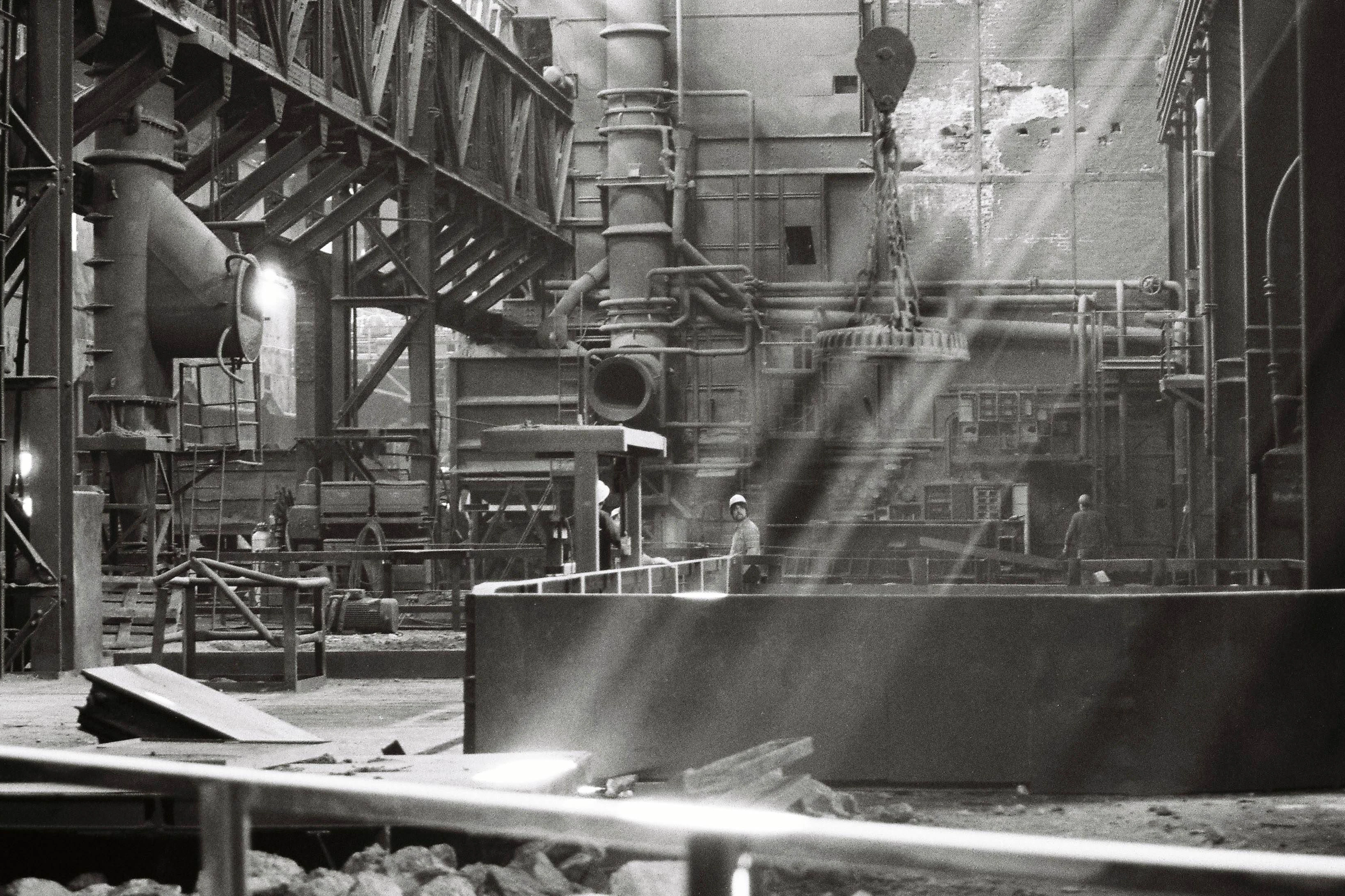 Das Stahl- und Walzwerk Maxhütte in Unterwellenborn, Thüringen, nach der letzten Schicht im Juli 1992.