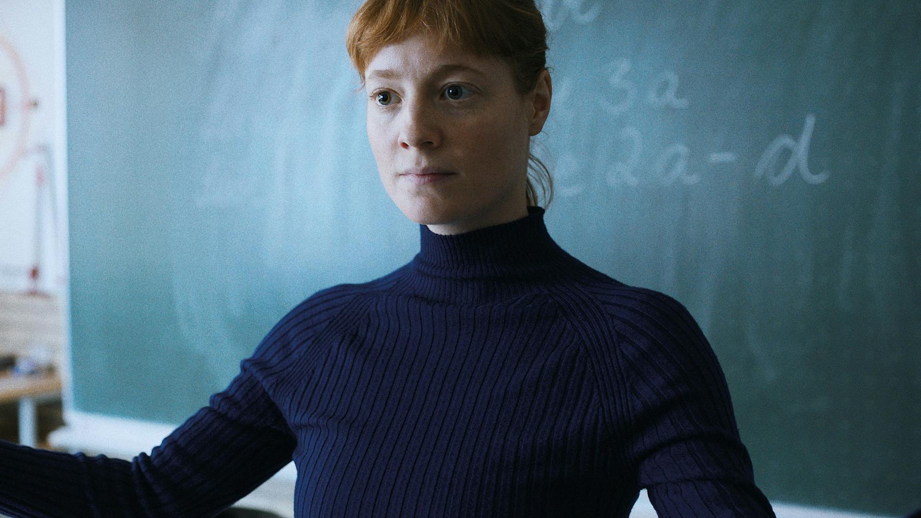 Leonie Benesch in einer Szene des Films „Das Lehrerzimmer"