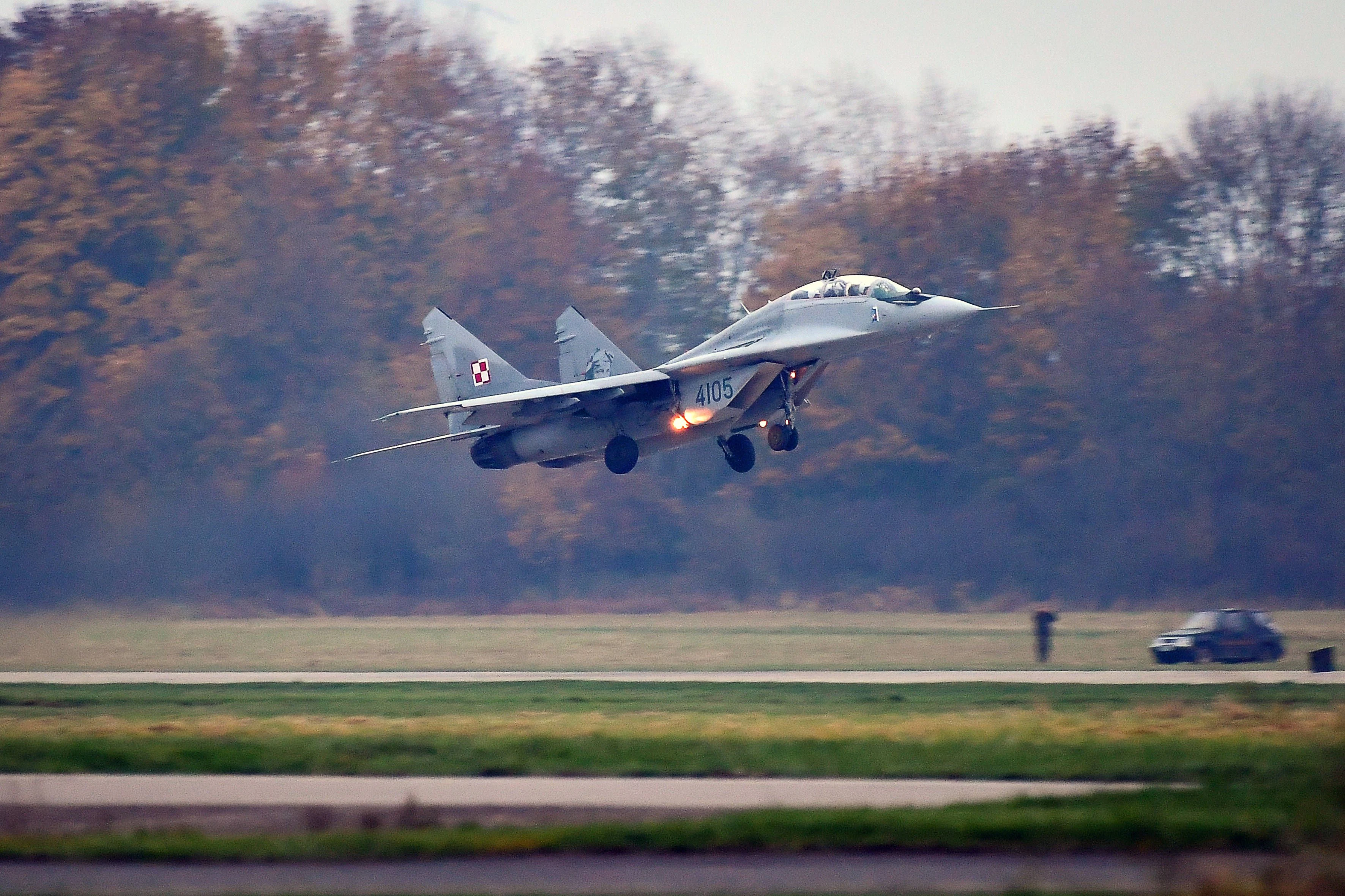 Ein MiG-29-Kampfjet aus Polen. Die polnische Regierung hat angekündigt, Kampfjets dieser Art an die Ukraine zu liefern.