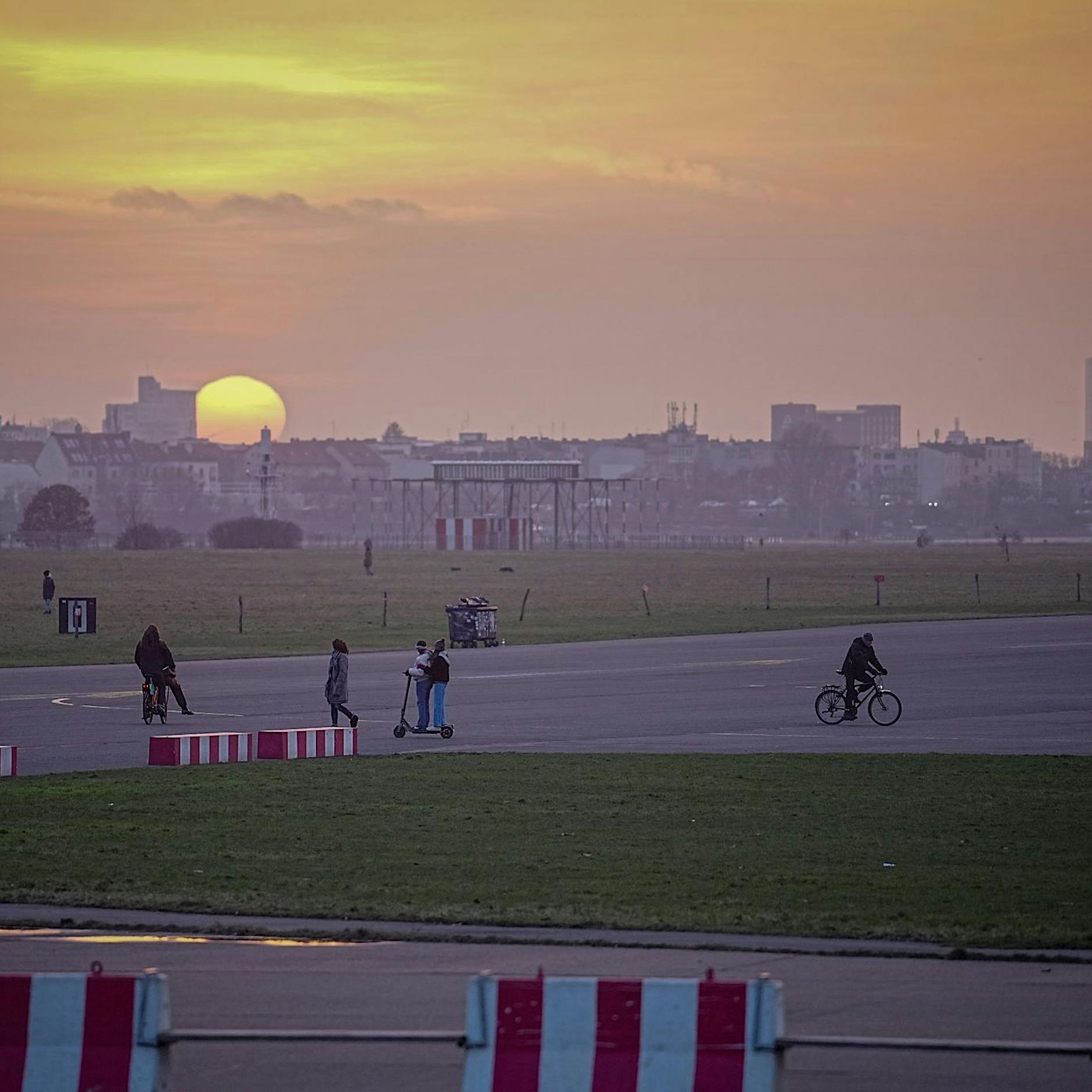 CDU und SPD einigen sich offenbar auf Randbebauung von Tempelhofer Feld