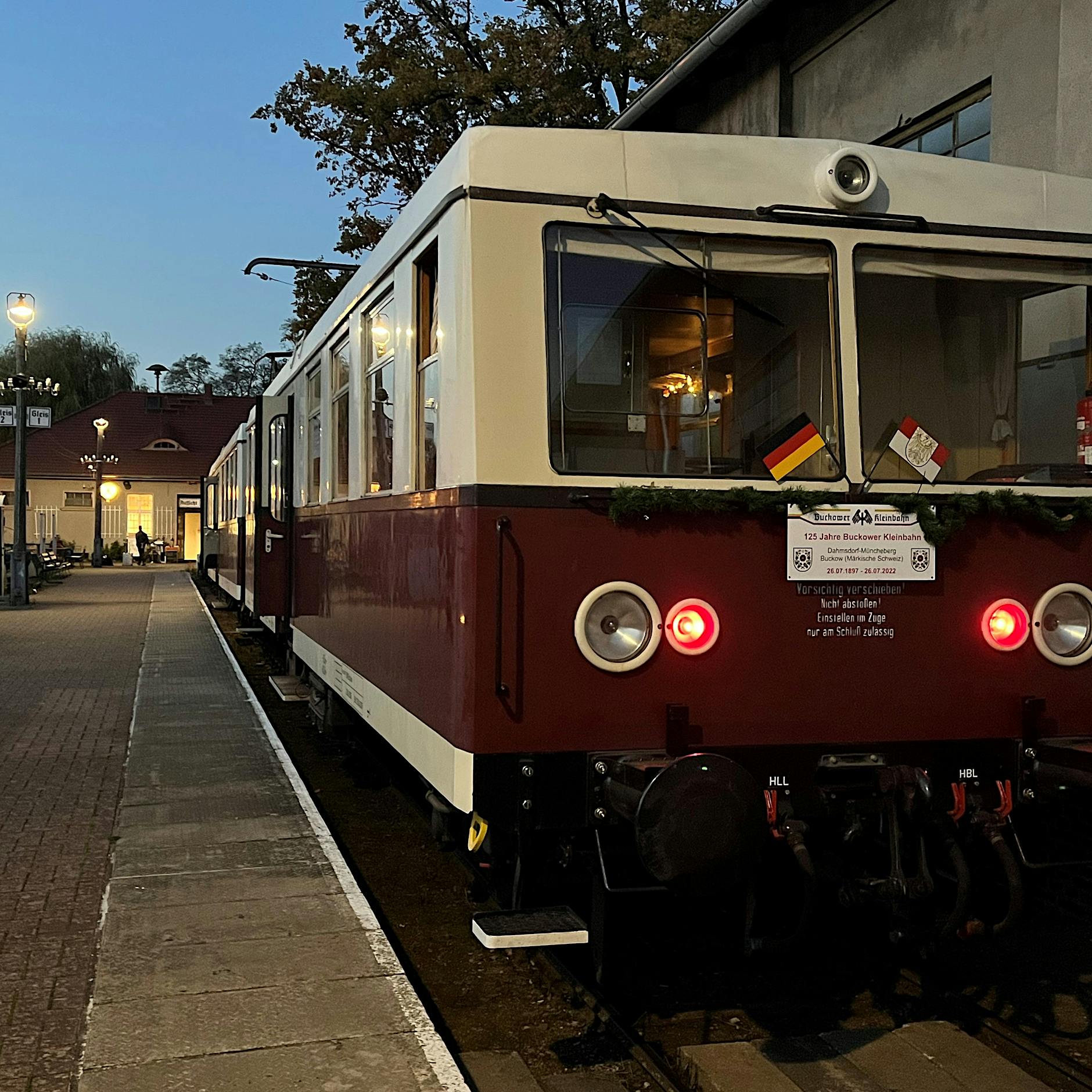 Nach nächtlichem Kabelklau: Wie die kleine Bahn bei Berlin gerettet wurde