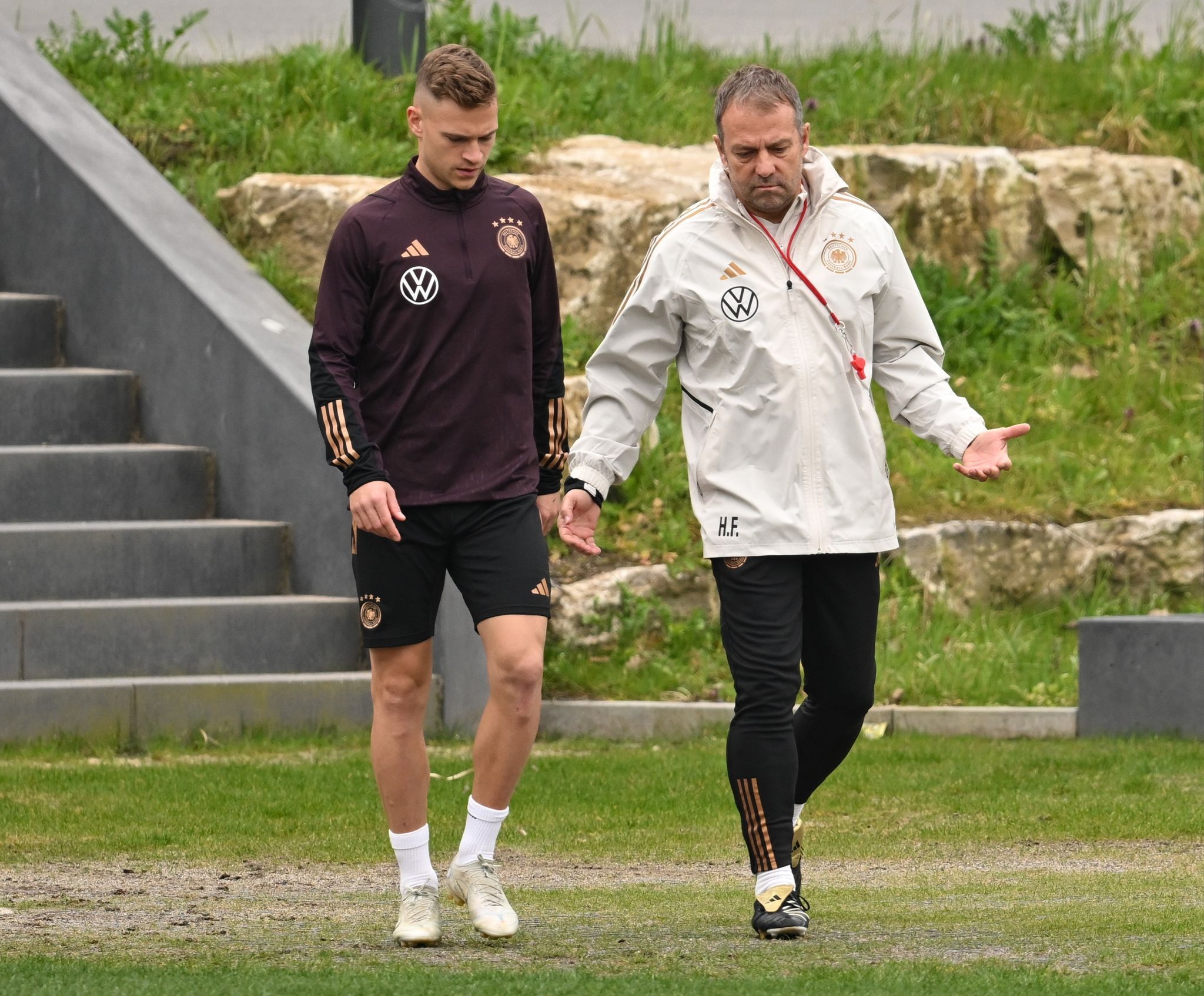 Image - Trotz Bayern-Störgeräusche: Nach WM-Blamage will Flick das Feuer bei der DFB-Elf neu entfachen