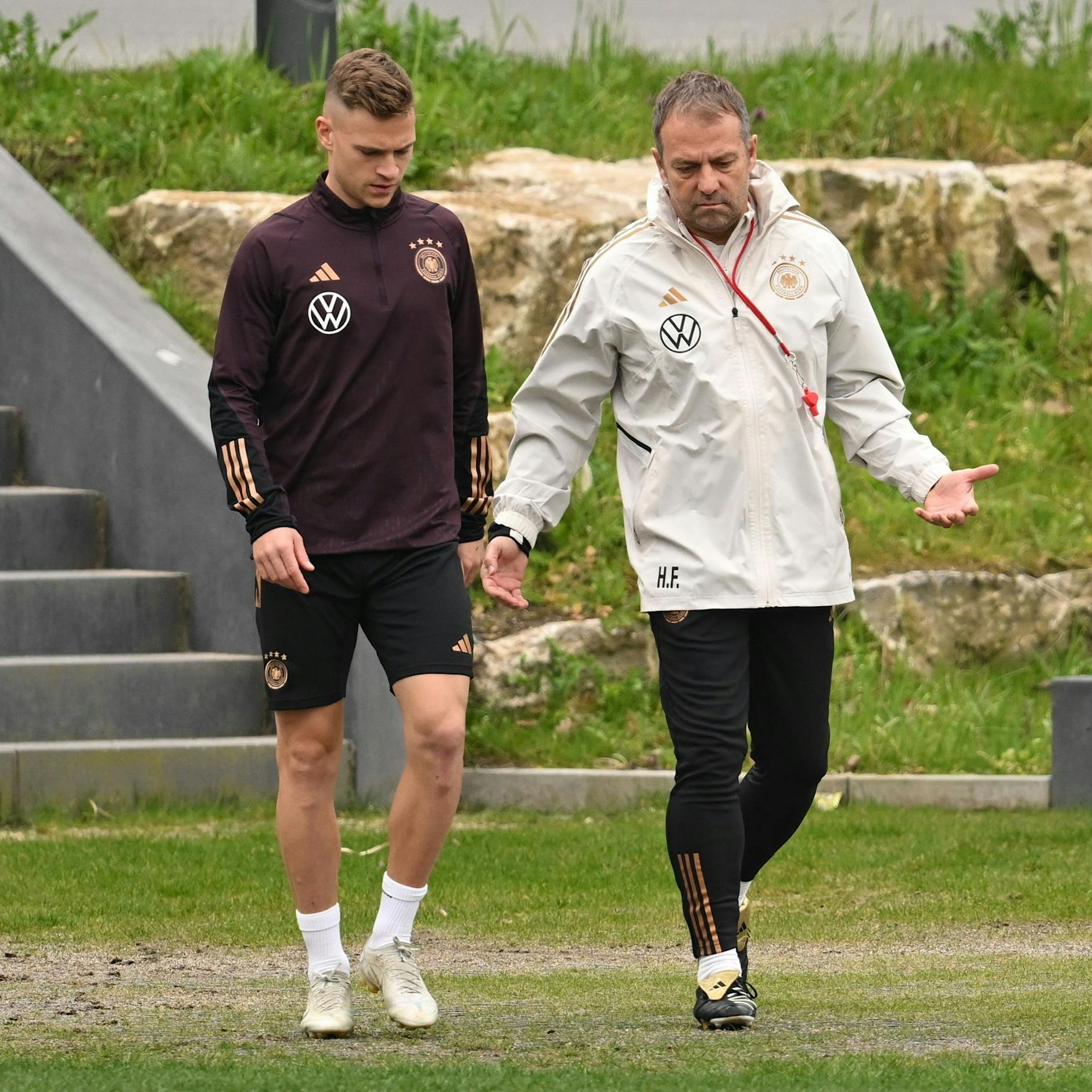 Trotz Bayern-Störgeräusche: Nach WM-Blamage will Flick das Feuer bei der DFB-Elf neu entfachen