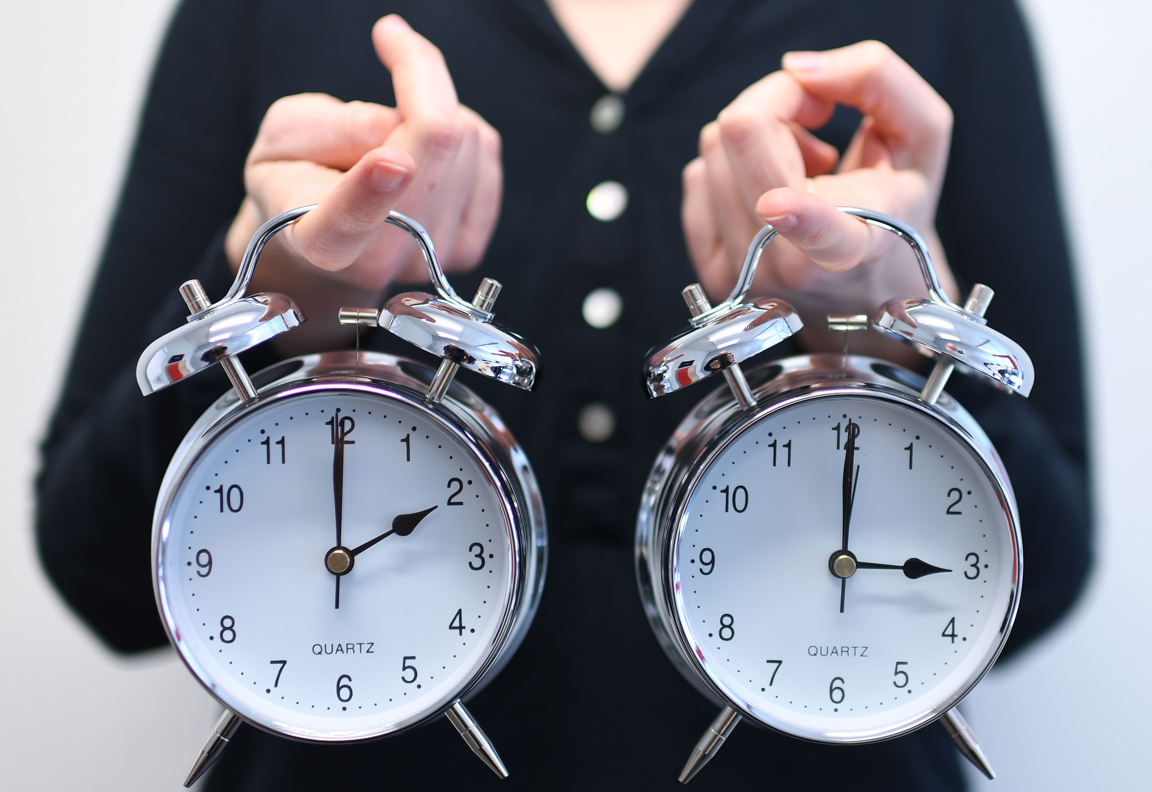 Image - Zeitumstellung meistern: Am Sonntag beginnt die Sommerzeit – SO kommen sie gut mit dem Mini-Jetlag klar