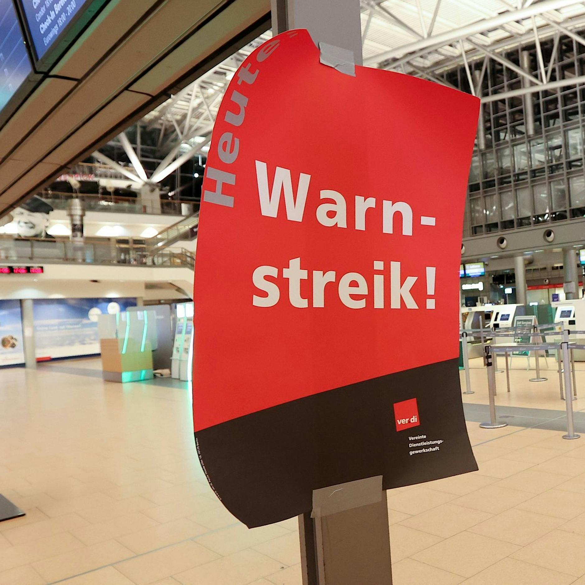 Mehrheit der Verbraucher findet Mega-Warnstreik gerechtfertigt