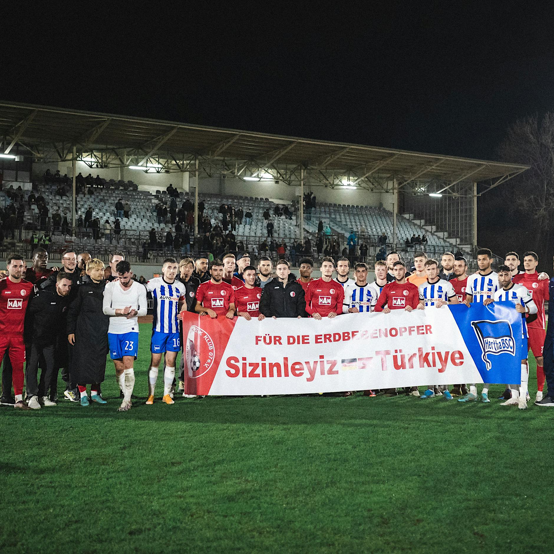 Benefizspiel für Erdbebenopfer: Herthas Wilfried Kanga bekommt ein Sonderlob