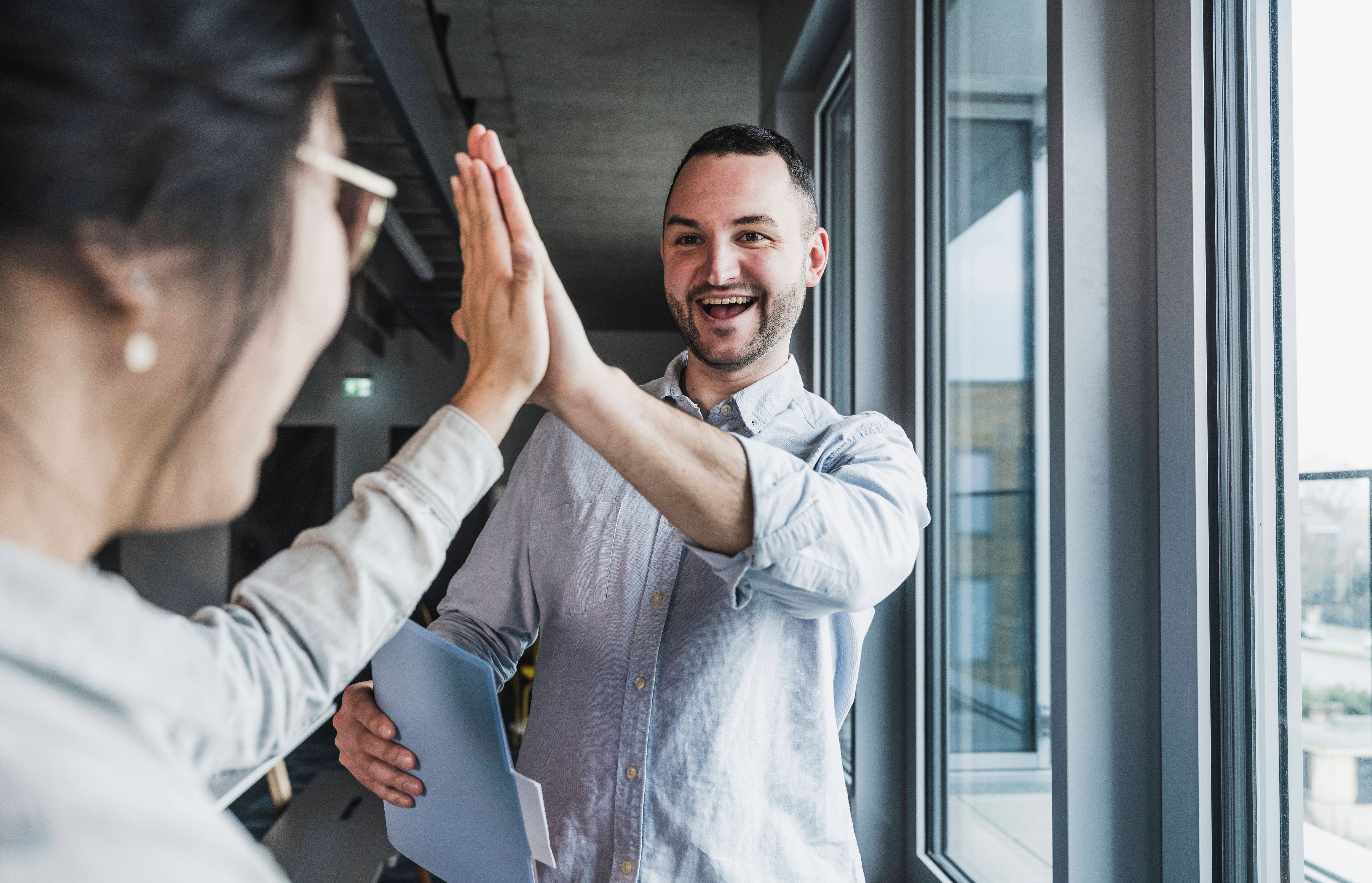 Laut Horoskop: Drei Sternzeichen, die im Oktober große Erfolge feiern