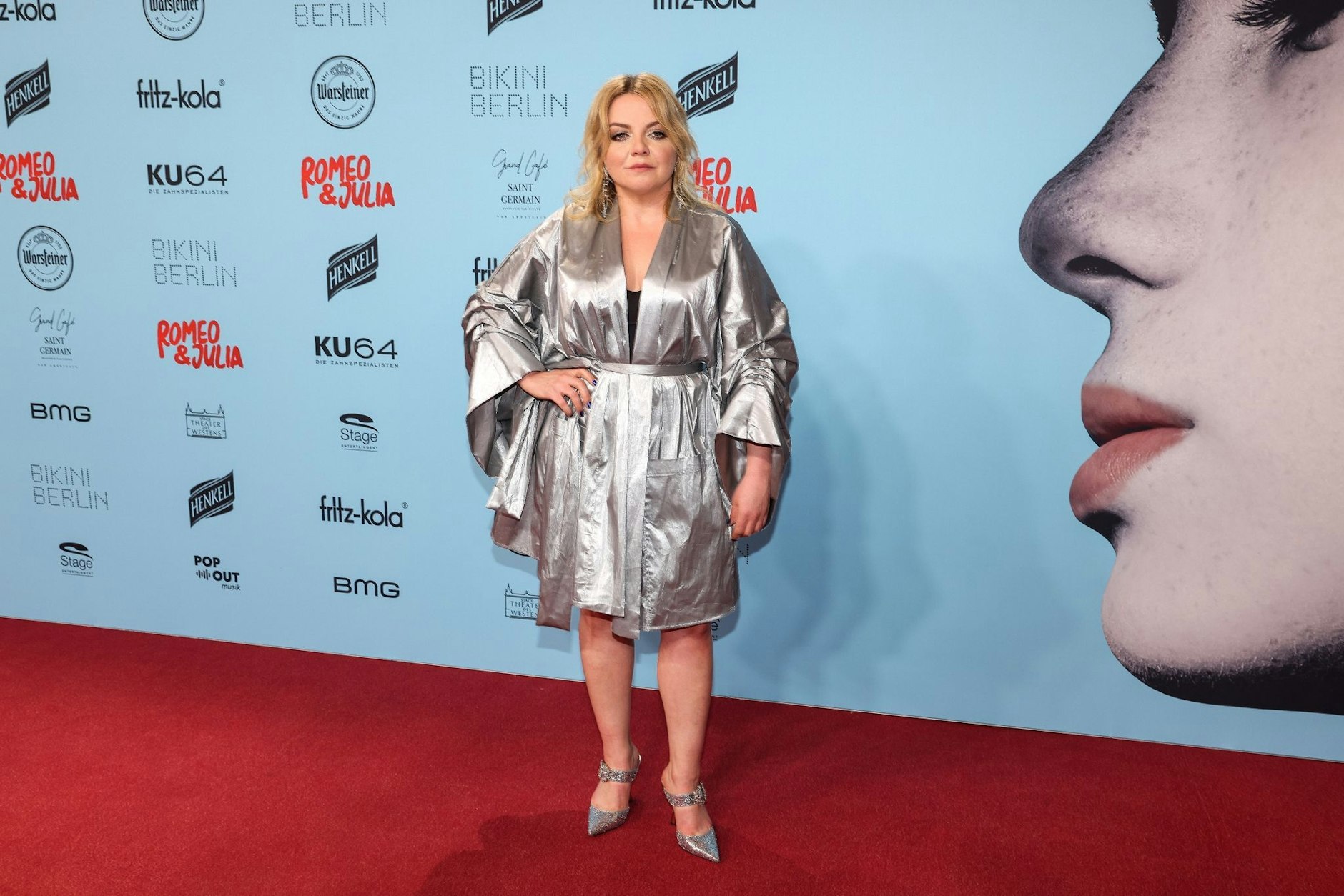 Sängerin Annett Louisan bei der Musical-Premiere im Stage Theater des Westens.