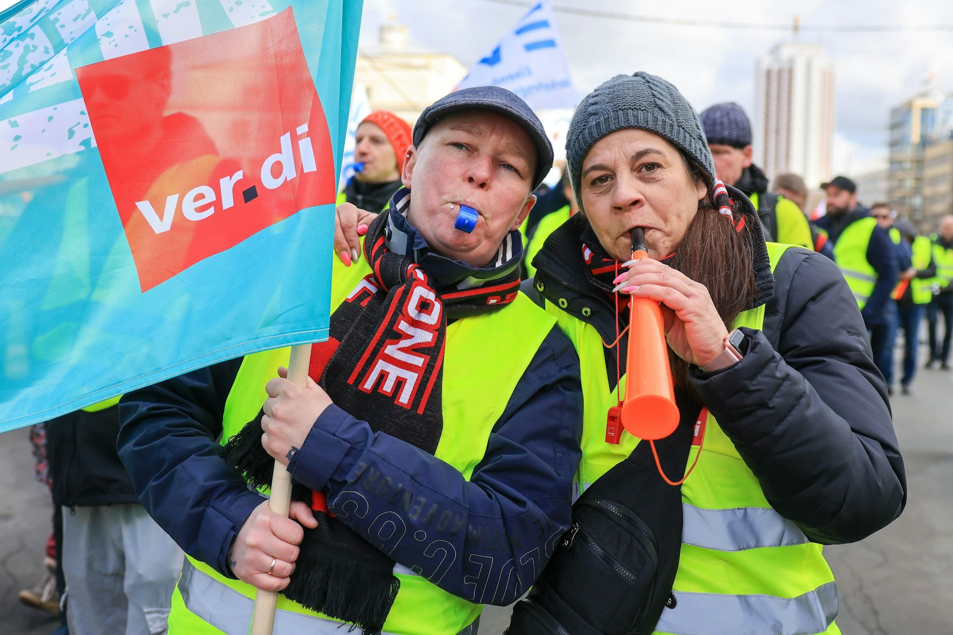 Streikkundgebung von Verdi und der Eisenbahn- und Verkehrsgewerkschaft EVG