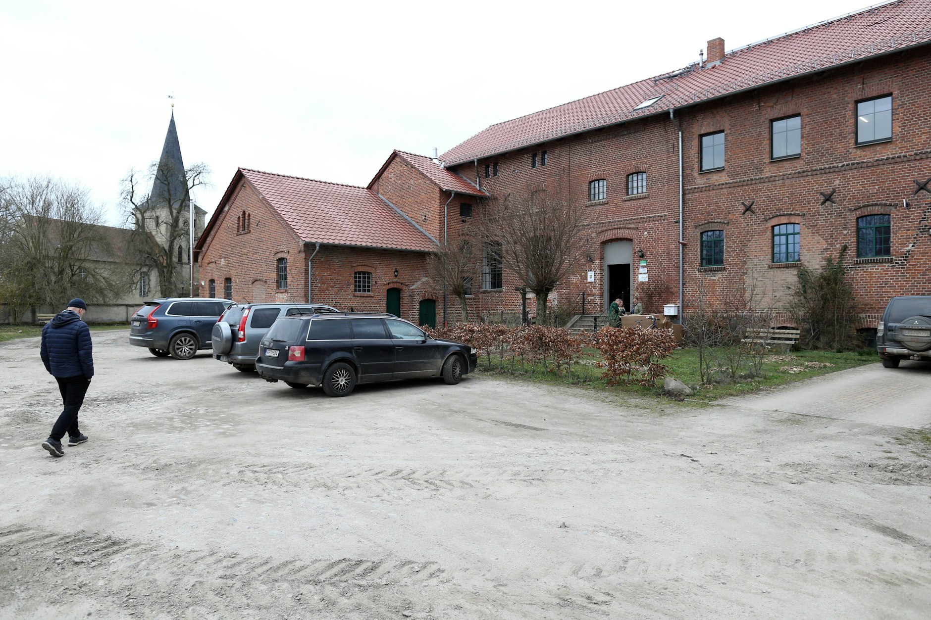 Der Hof von Benedikt Bösel in Alt-Madlitz: Das Dörfchen befindet sich in Ostbrandenburg – einer der trockensten Regionen Deutschlands.