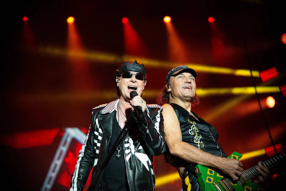 Klaus Meine (l.) und Matthias Jabs von den Scorpions, hier 2019 in Rio de Janeiro