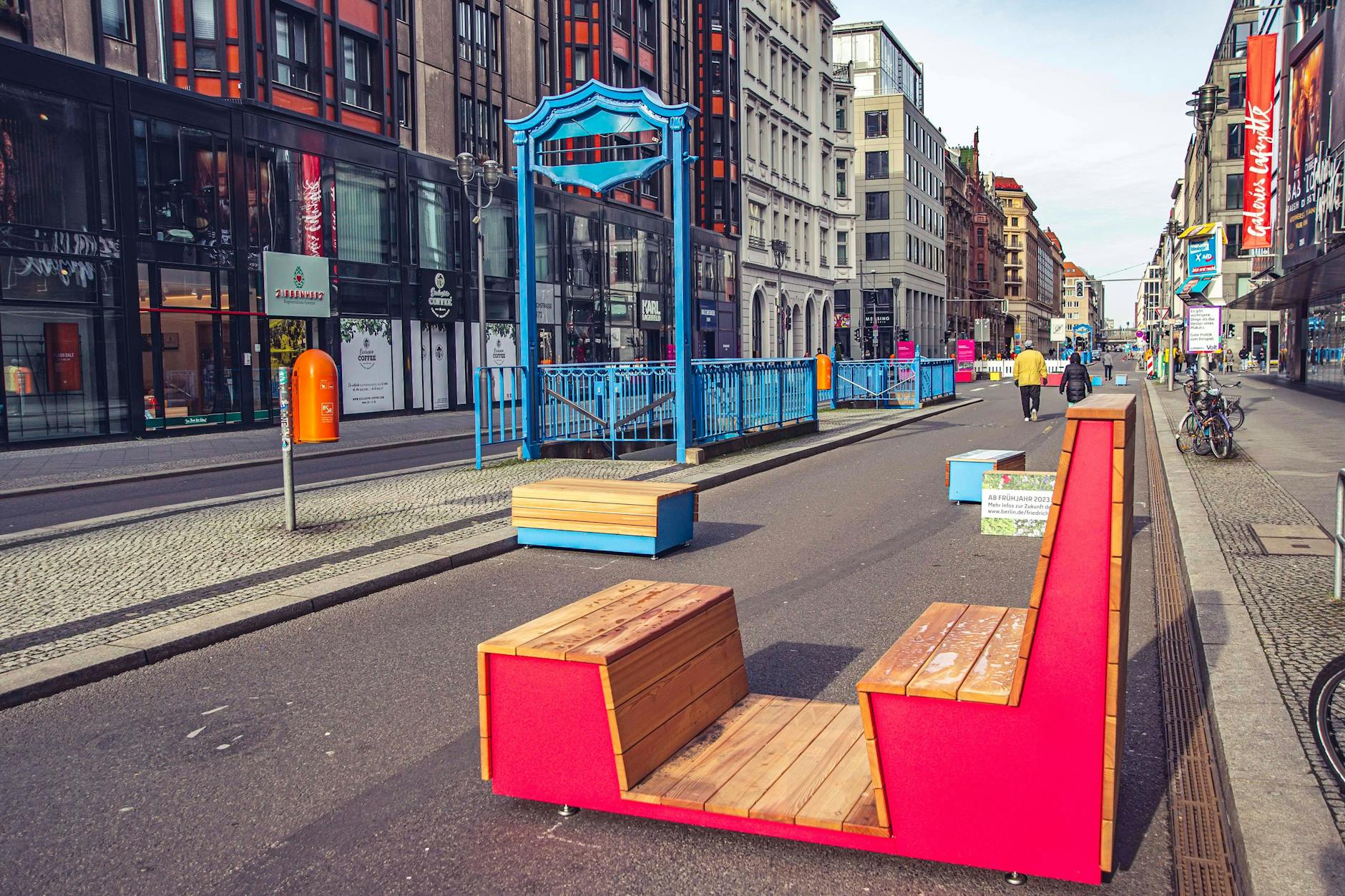 Die für den Autoverkehr gesperrte Friedrichstraße: misslungen!