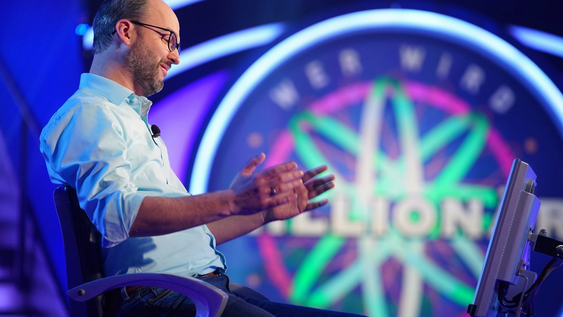 Stefan Schmidbauer verließ am Ende mit immerhin 16.000 Euro das Studio von „Wer wird Millionär?“.