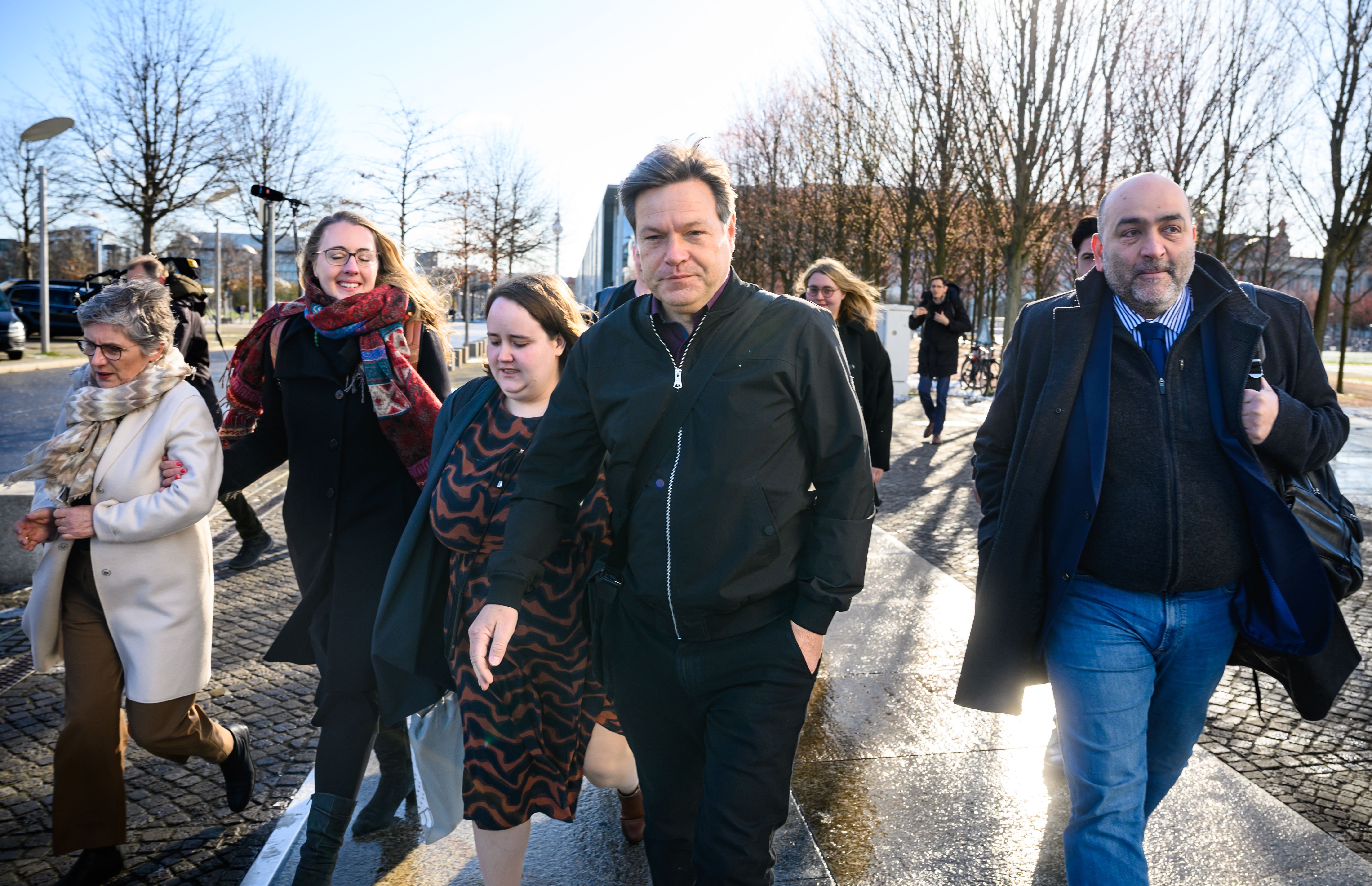 Image - Ampel-Koalition sitzt sich im Kanzleramt die Hintern breit