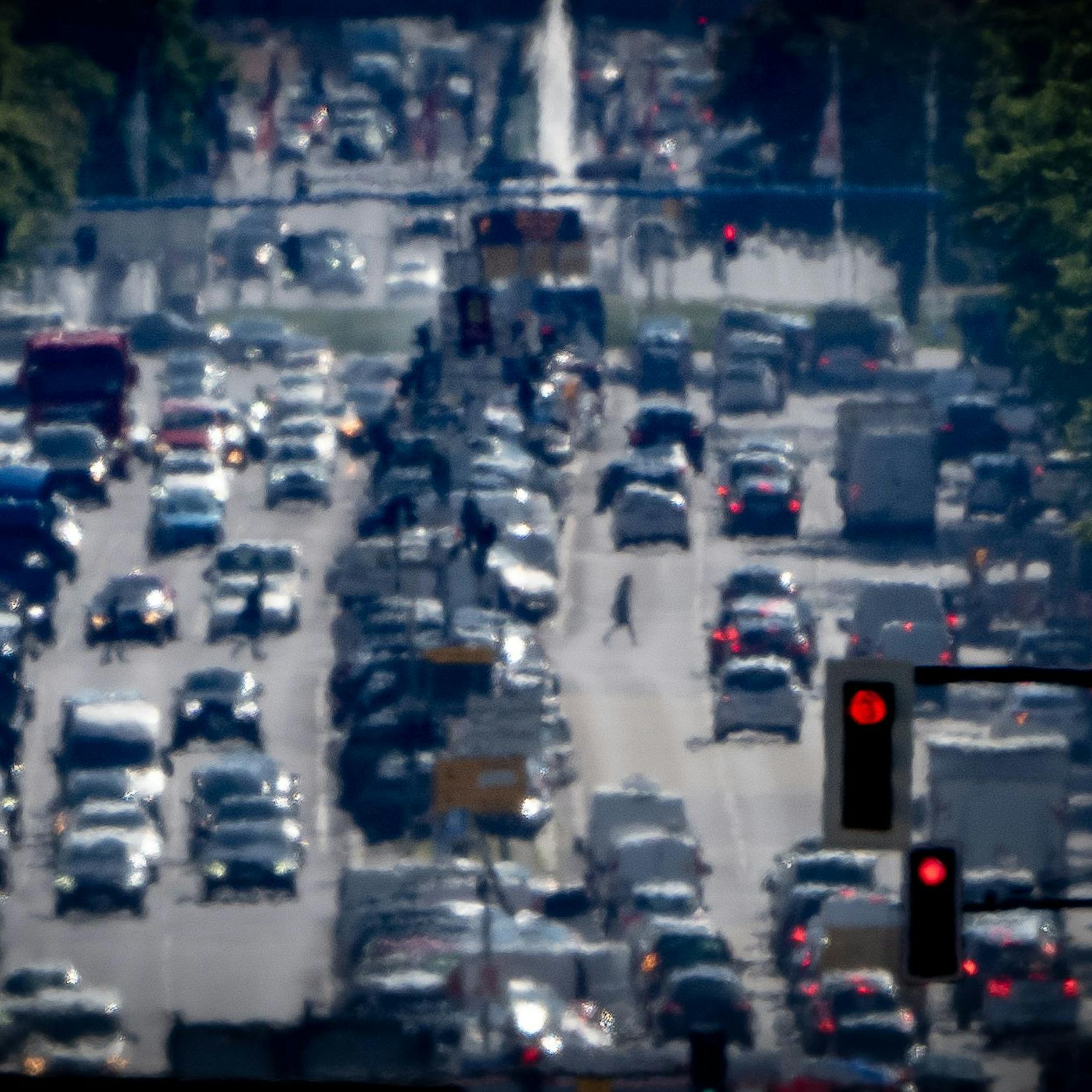 EU beschließt endgültig weitgehendes Verbrenner-Aus