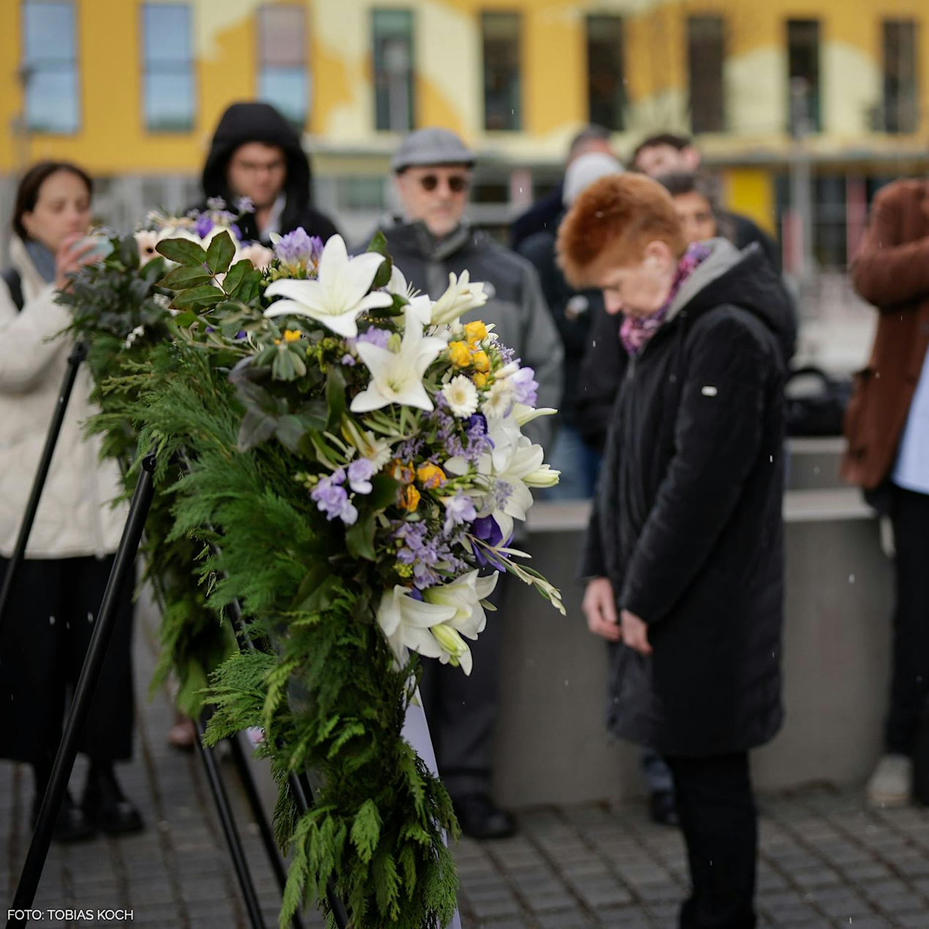 ELNET Deutschland organisiert Kranzniederlegung am Denkmal für die ermordeten Juden Europas