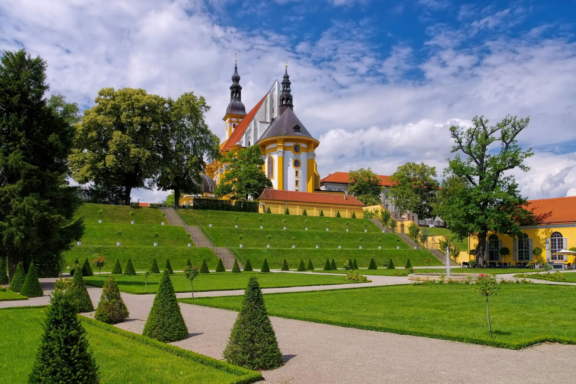 Die Klosteranlage in Neuzelle mit der katholischen Kirche