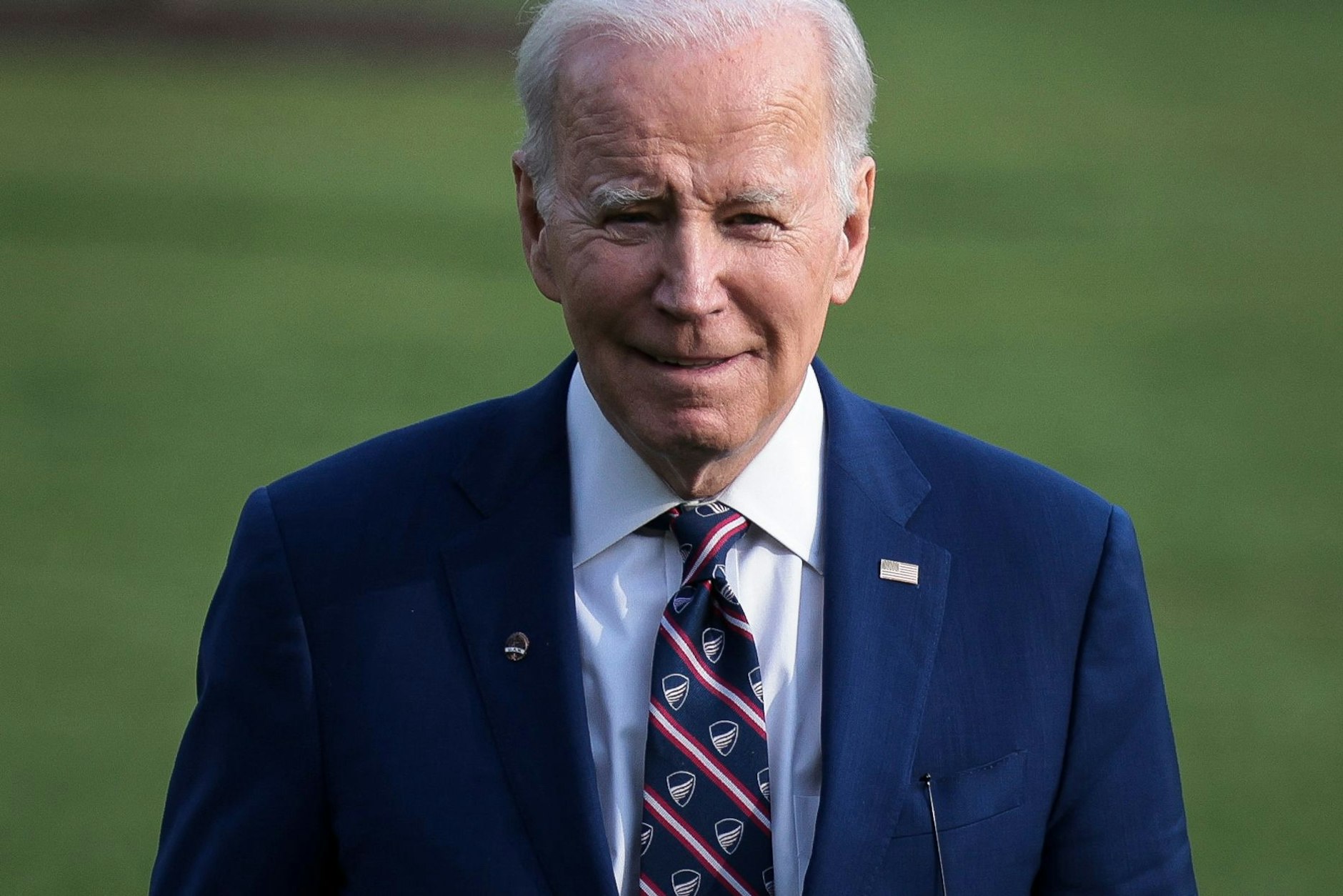 Hat der amerikanische Präsident Joe Biden Demenz? Szenen einer aktuellen Pressekonferenz des Weißen Hauses werfen Fragen auf. 