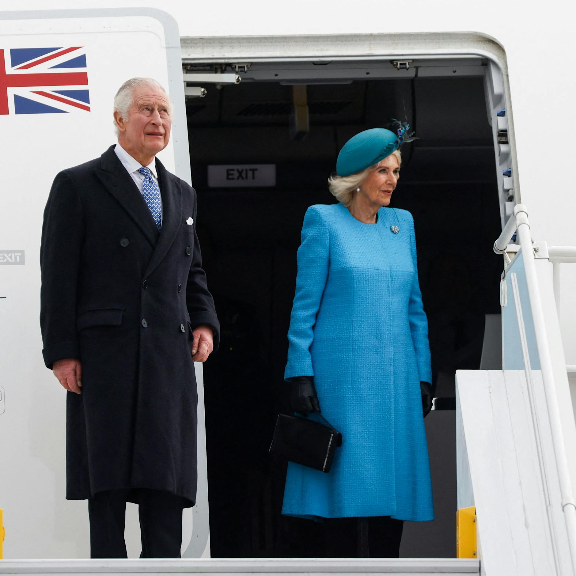 Liveblog zum Berlin-Besuch von König Charles und Königin Camilla +++ Riesen-Jubel am Brandenburger Tor! Charles und Camilla mit militärischen Ehren gefeiert +++
