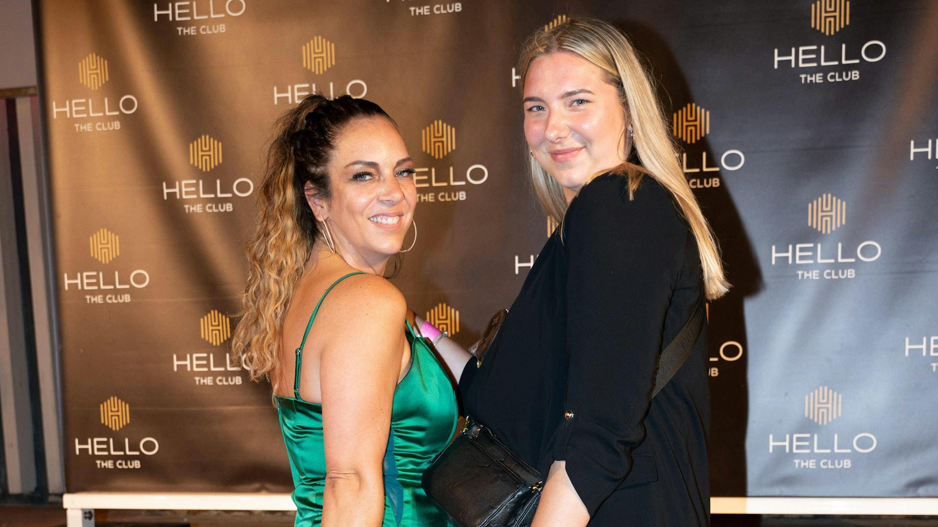 Danni Büchner mit ihrer ältesten Tochter Joelina.