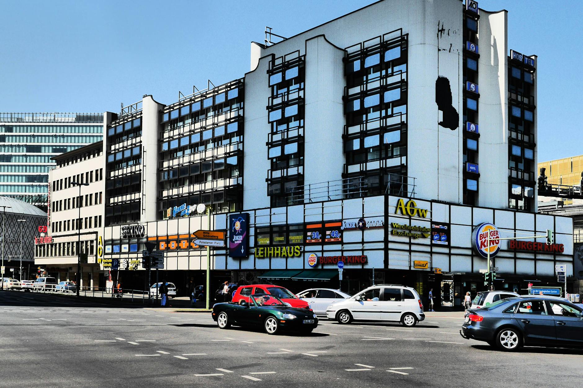 In diesem Gebäude gab es das Erotikmuseum: Schön war die Zeit, als der Zoo noch Berlins Schmuddelecke war.