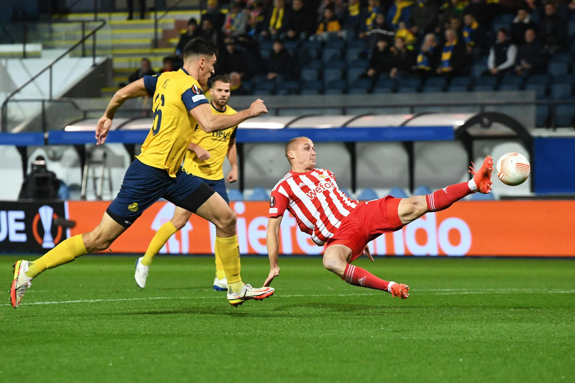 Sven Michel bei seinem größten Moment diese Saison: Bei Royale Union Saint-Gilloise erzielte er das Siegtor zum Weiterkommen in der Europa League.