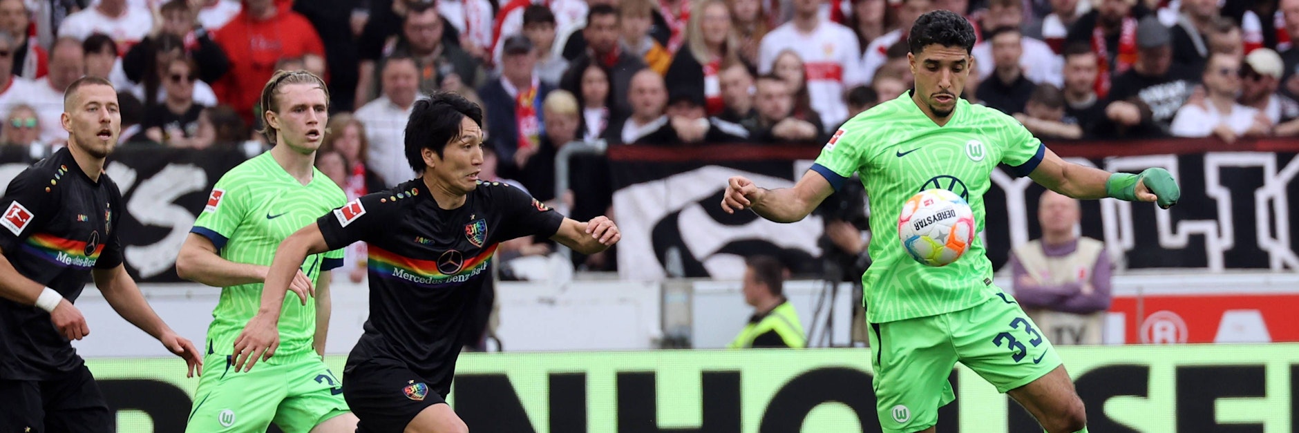  Genki Haraguchi (3.v.l.) hat den VfB Stuttgart enorm verstärkt. Jetzt will er mit den Schwaben drei Punkte beim 1. FC Union entführen.