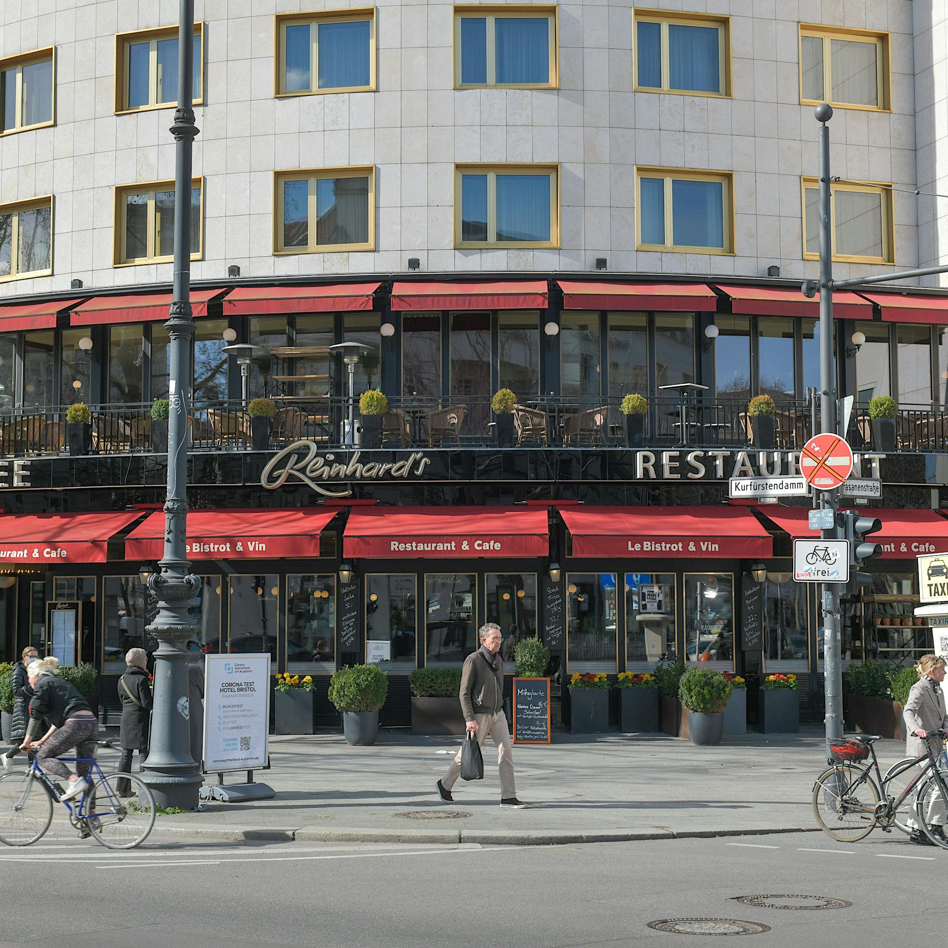 Ein Stück West-Berlin: Promi-Gaststätte Reinhard’s am Kudamm schließt zum 1. Juli