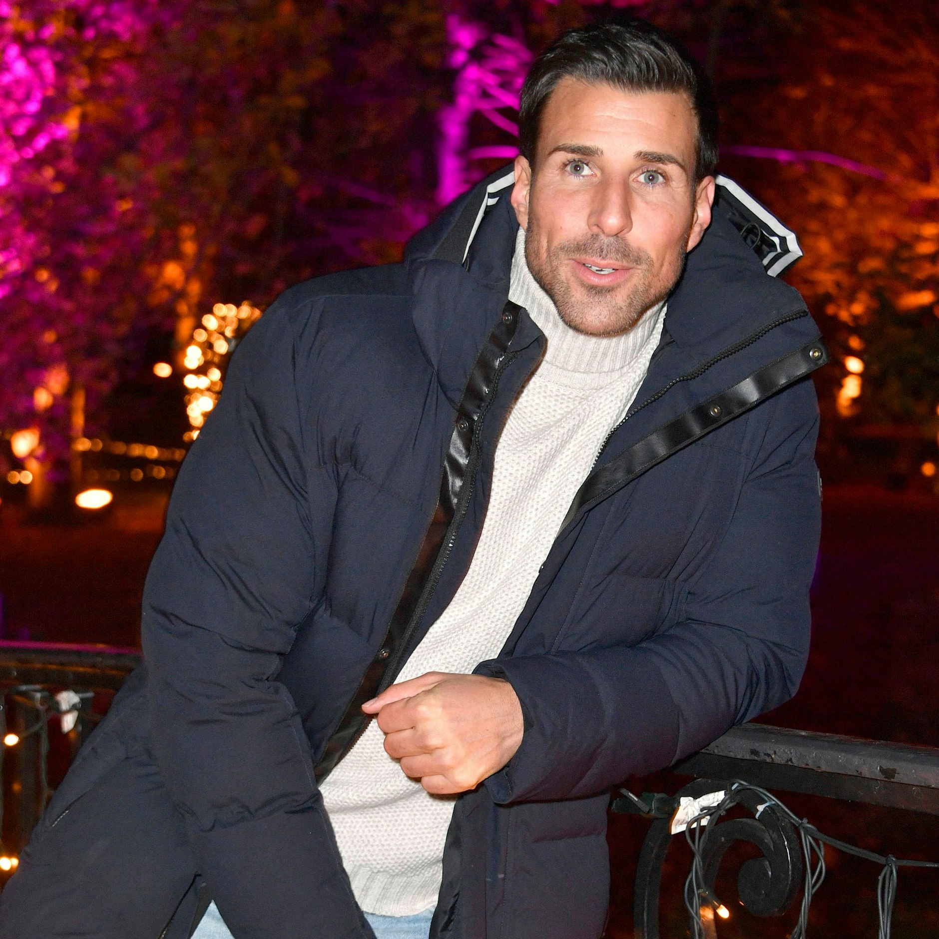 Der sechste Bachelor Leonard Freier.