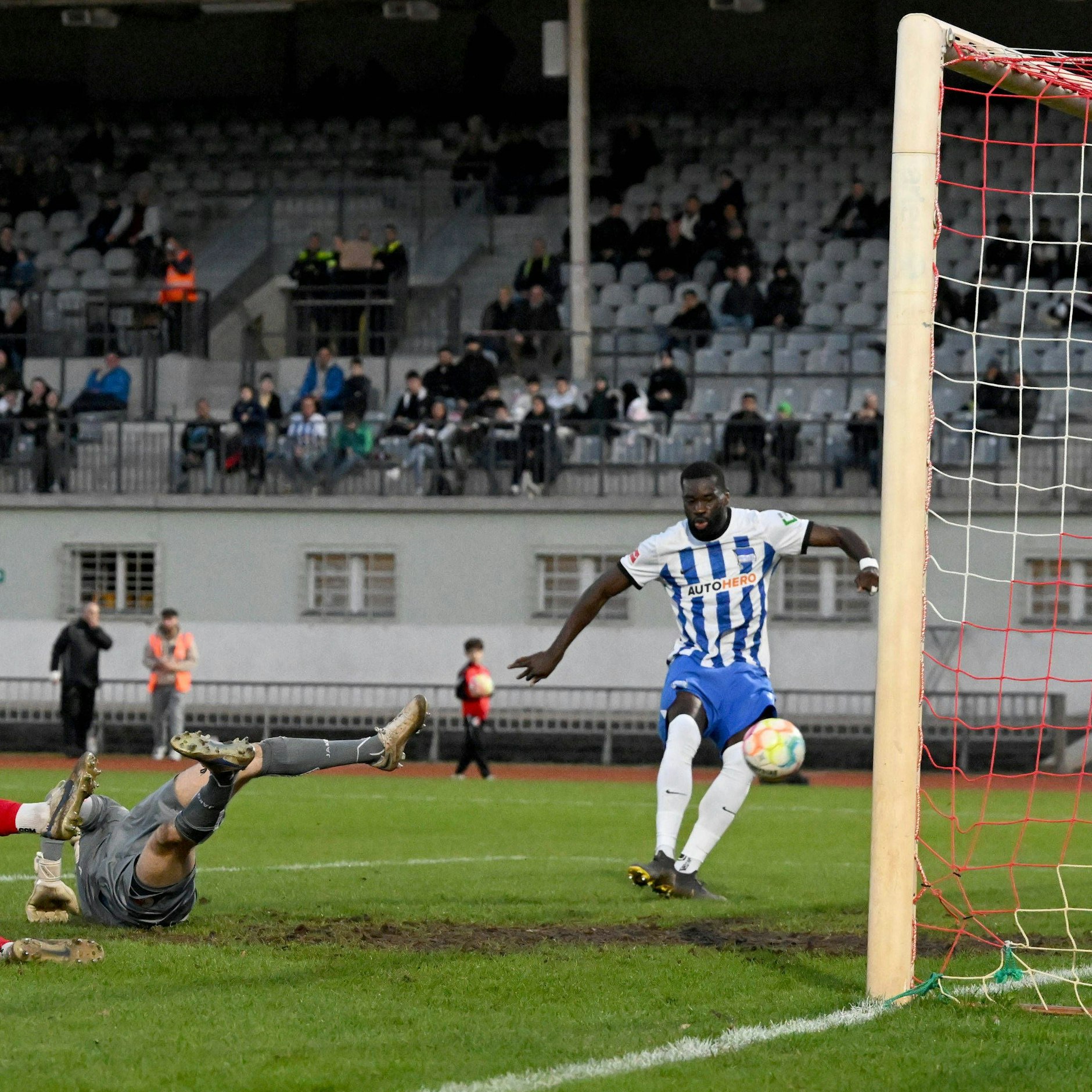 Torlaune im Testspiel! Wilfried Kanga traf für Hertha gleich dreimal gegen Regionalligist BAK 07.