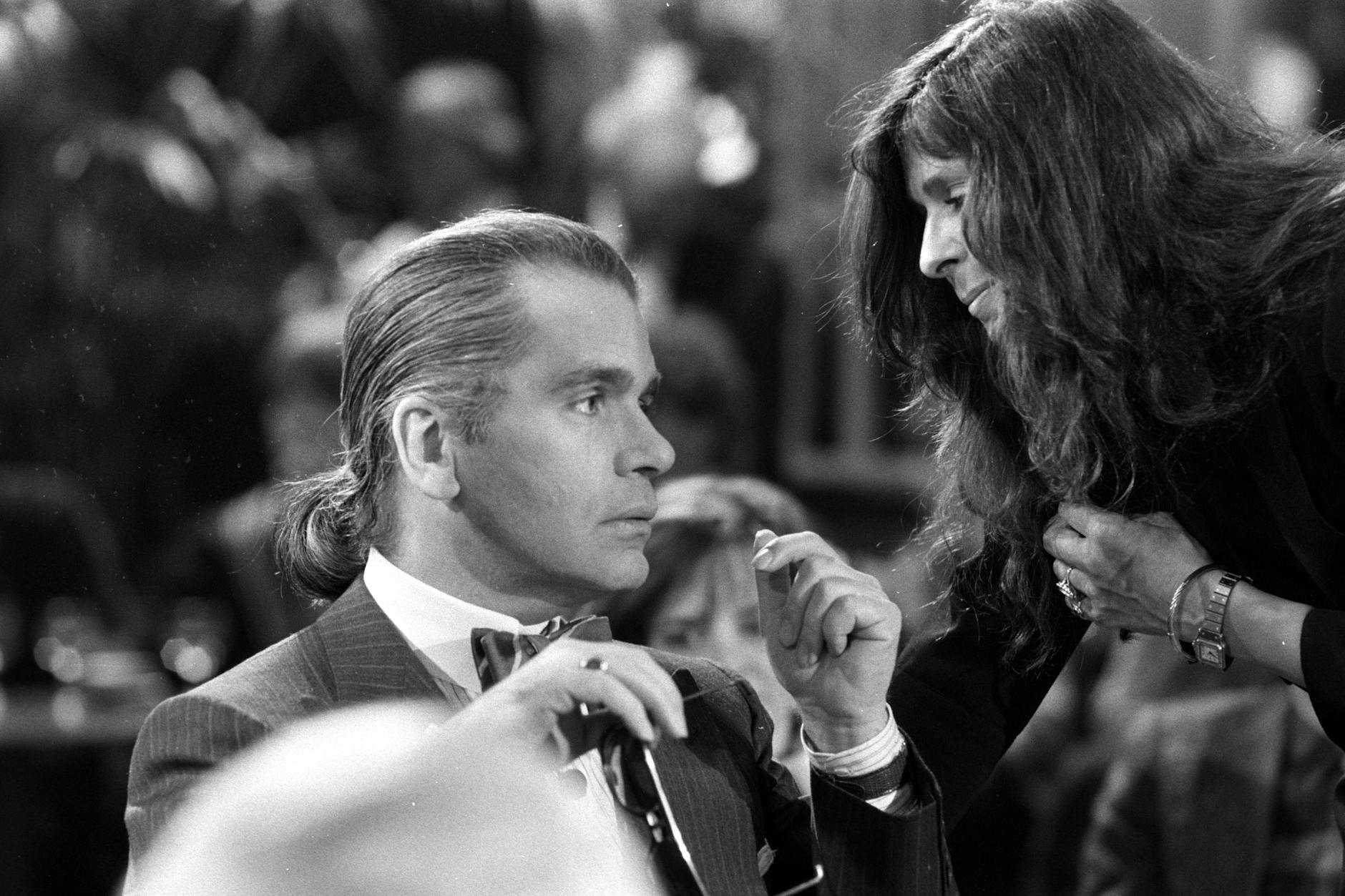 Karl Lagerfeld in einer NDR-Talkshow am 8. Januar 1984. Mit seinem Humor machte er die langweiligsten Runden unterhaltsam.