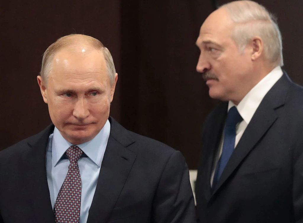 Putins Atomwaffen in Belarus: Wie sollten wir Deutschen und die Nato reagieren?
