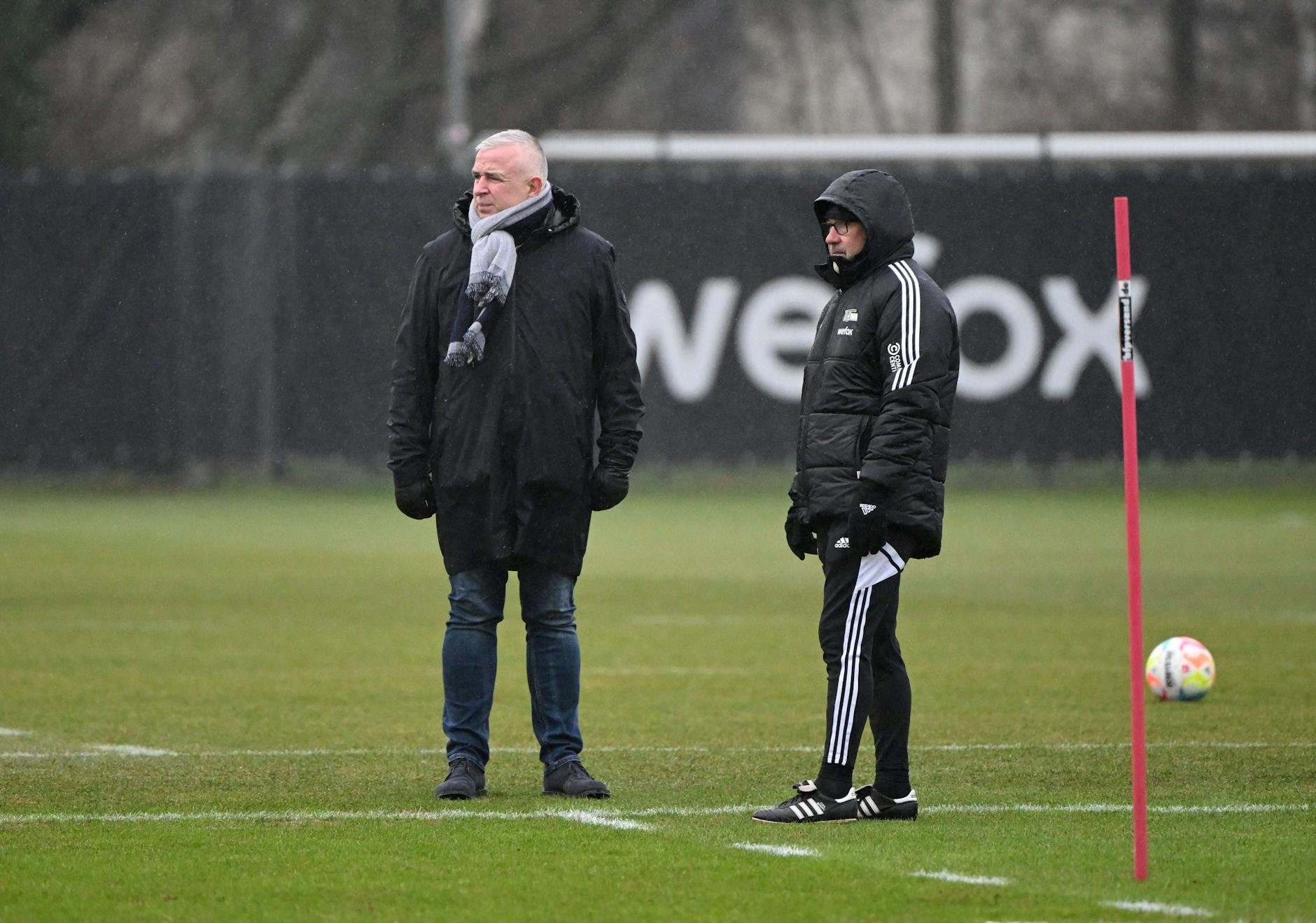 Dirk Zingler (li.) und Urs Fischer während eines Trainings