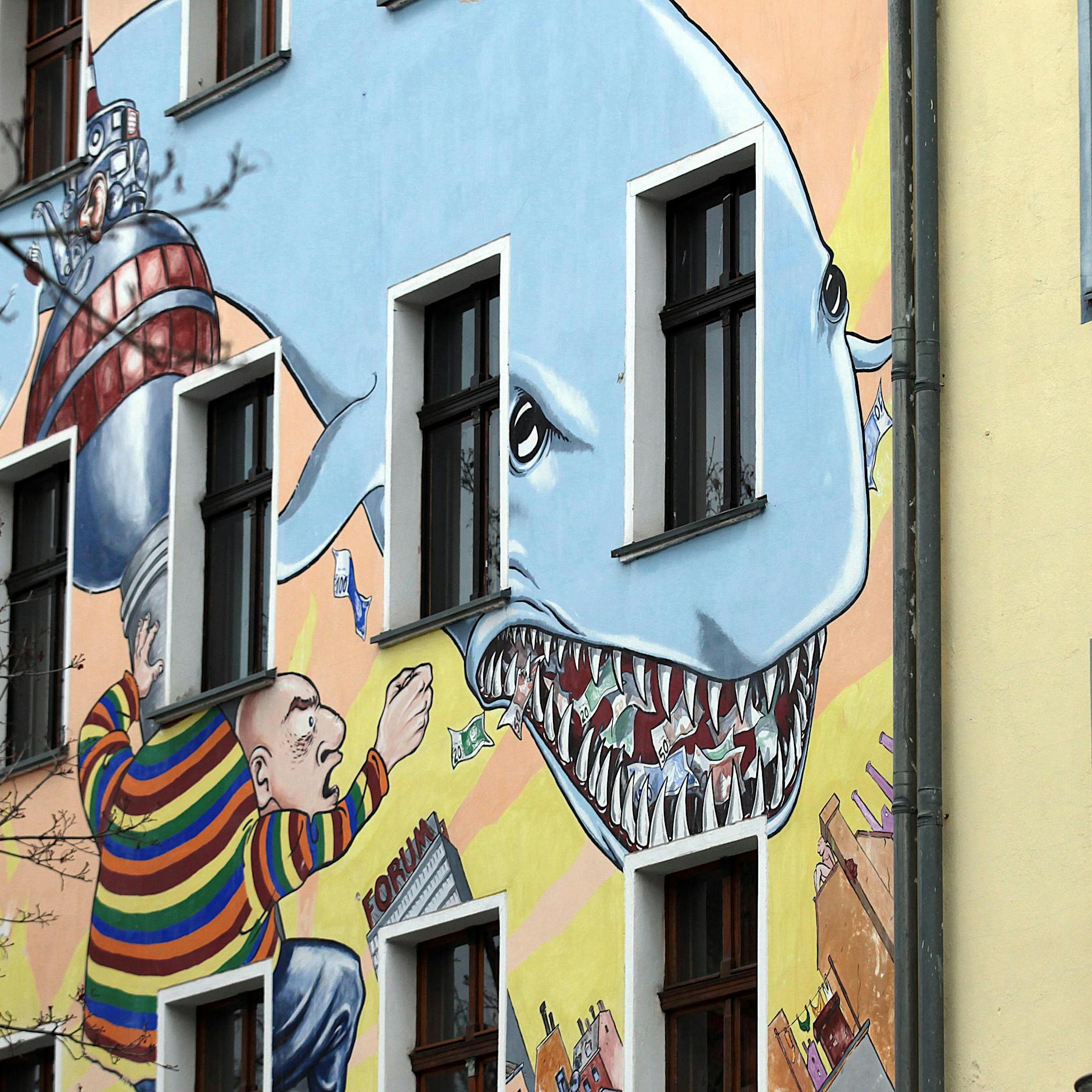 Irre Preise: Millionen Haushalte zahlen Hälfte des Gehalts nur für die Miete!