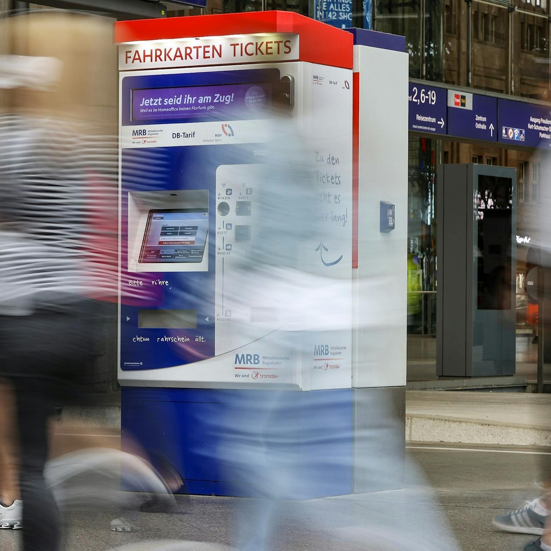 49-Euro-Ticket ab Montag zu kaufen: Mit diesem Trick kostet es nur 34,30 Euro!