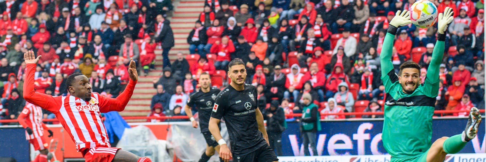 Sheraldo Becker macht das 1:0 für den 1. FC Union.