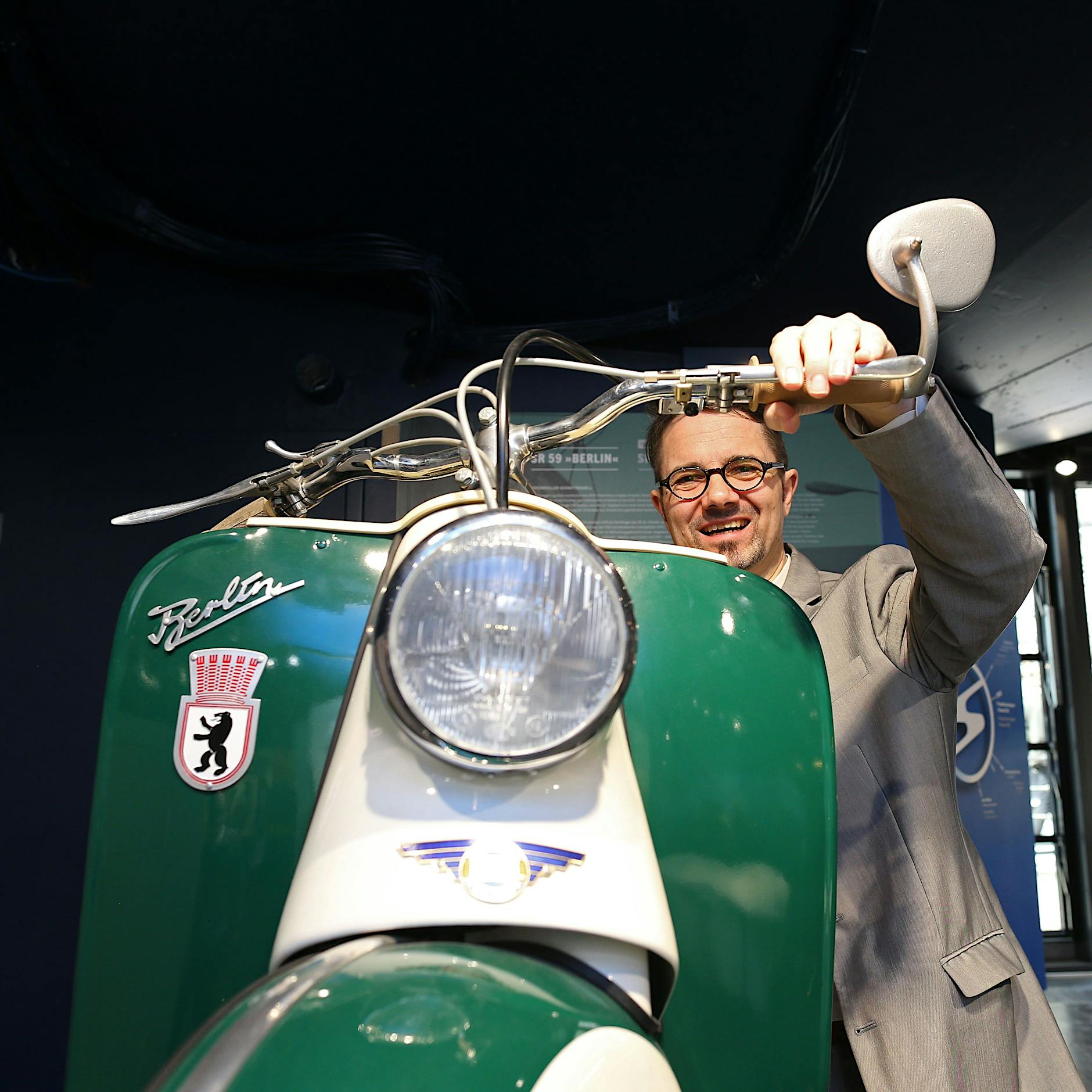 DDR-Museum öffnet wieder: Wie kommt das Salz auf die Erika-Schreibmaschine?