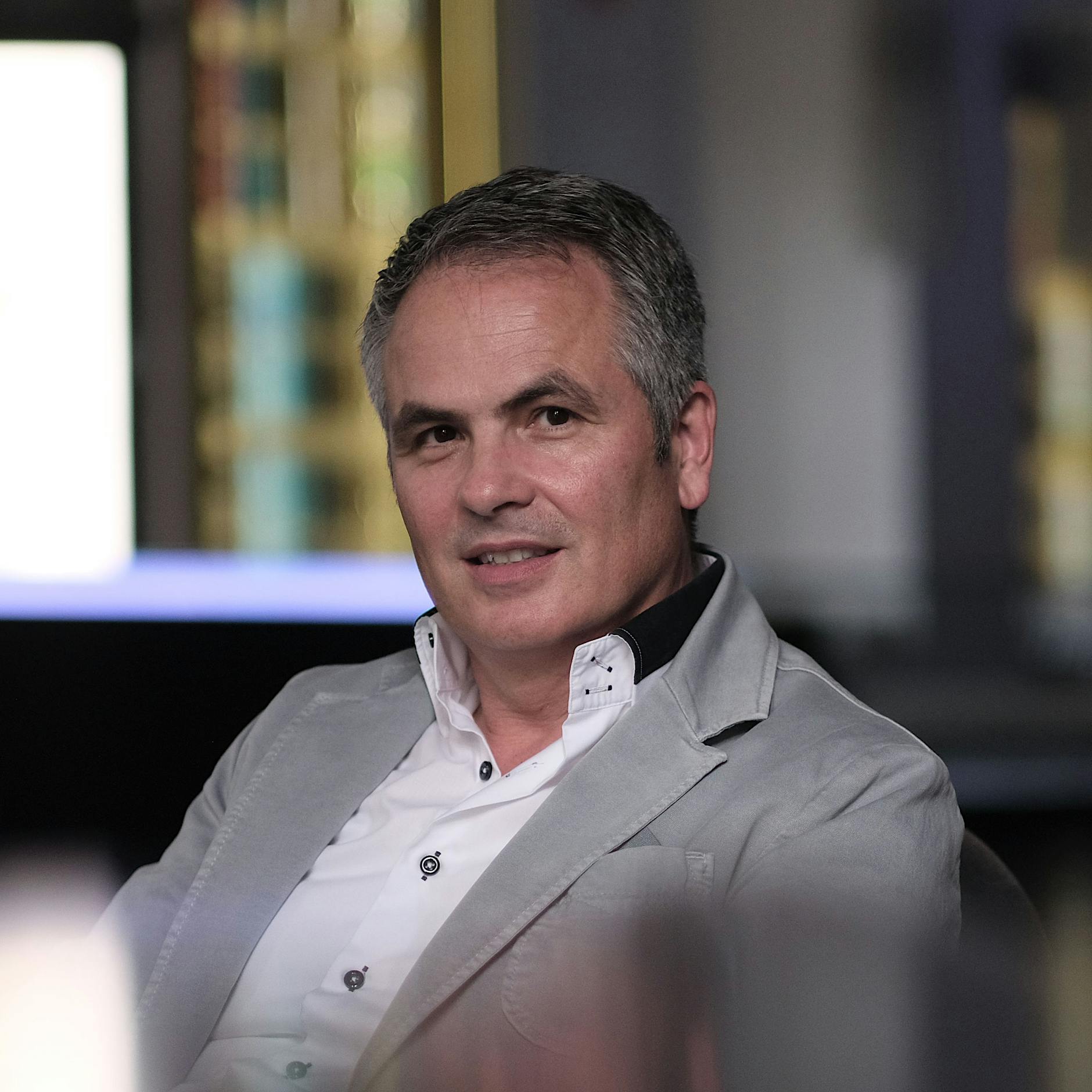 Vertrag bis 2029: Berndt Schmidt bleibt Intendant im Friedrichstadt-Palast