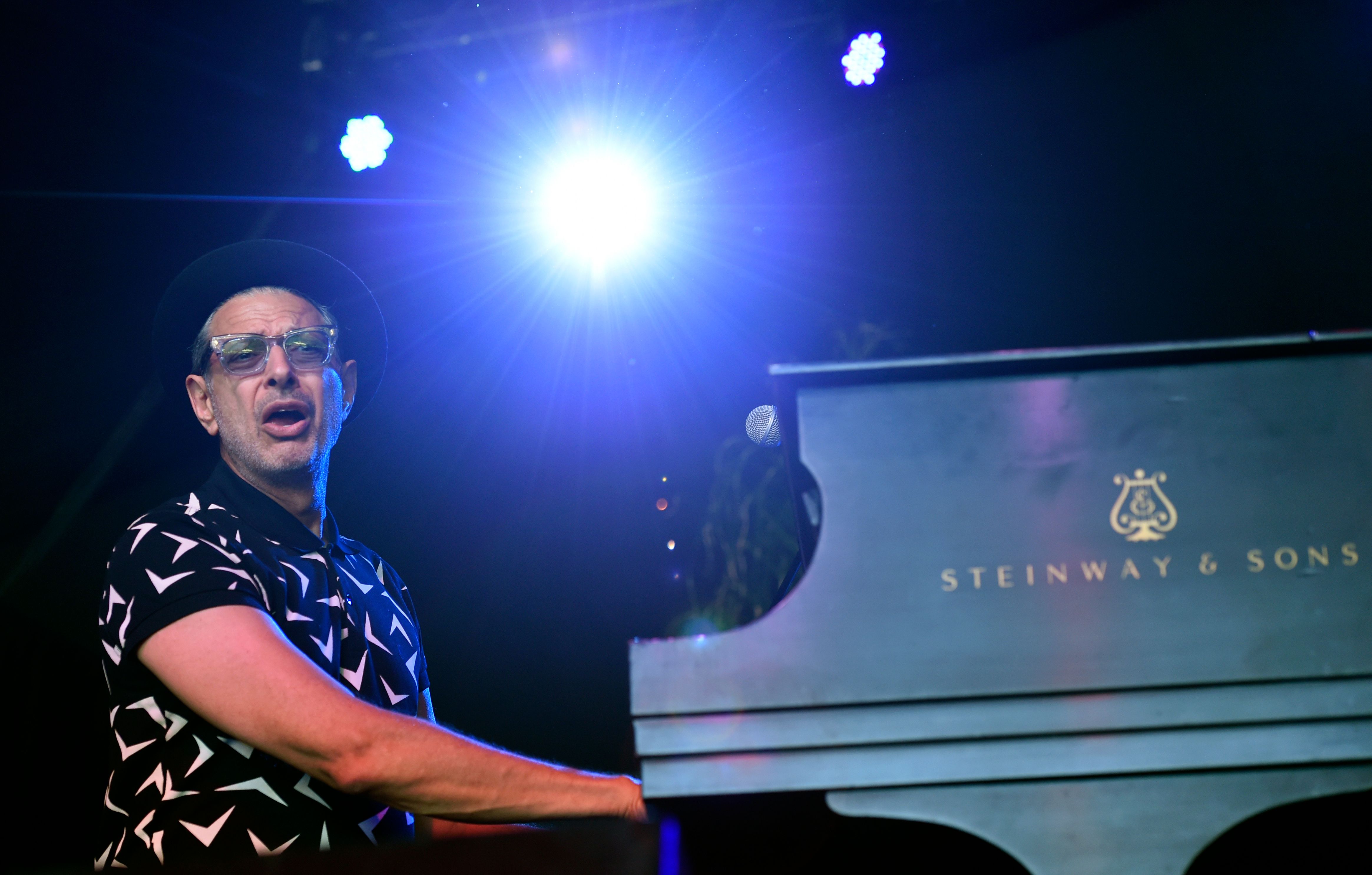 Jurassic Jazz: Hollywoodstar Jeff Goldblum und sein Mildred Snitzer Orchestra in Berlin