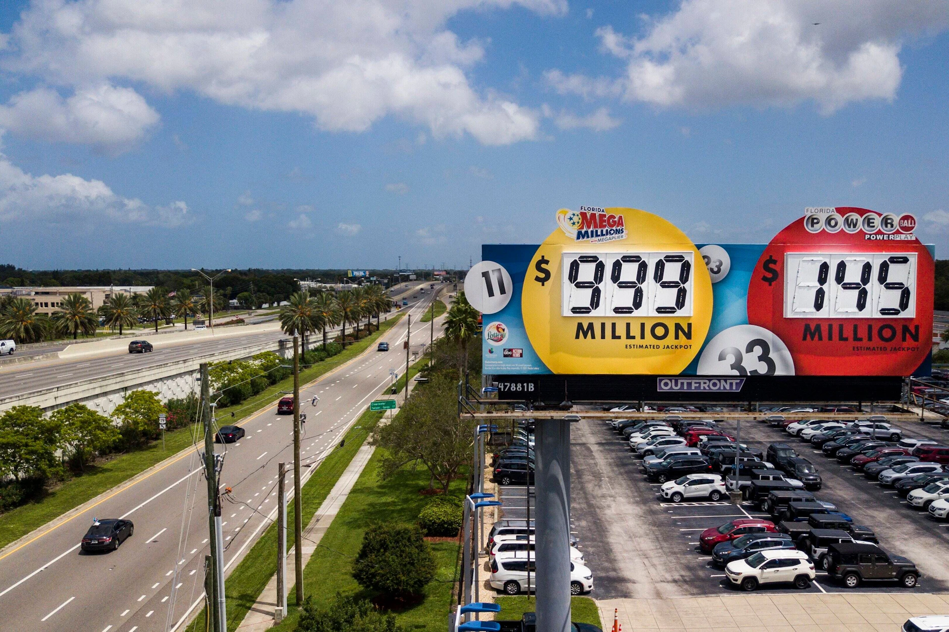Lotteriewerbung an einem Highway im US-Bundesstaat Florida.