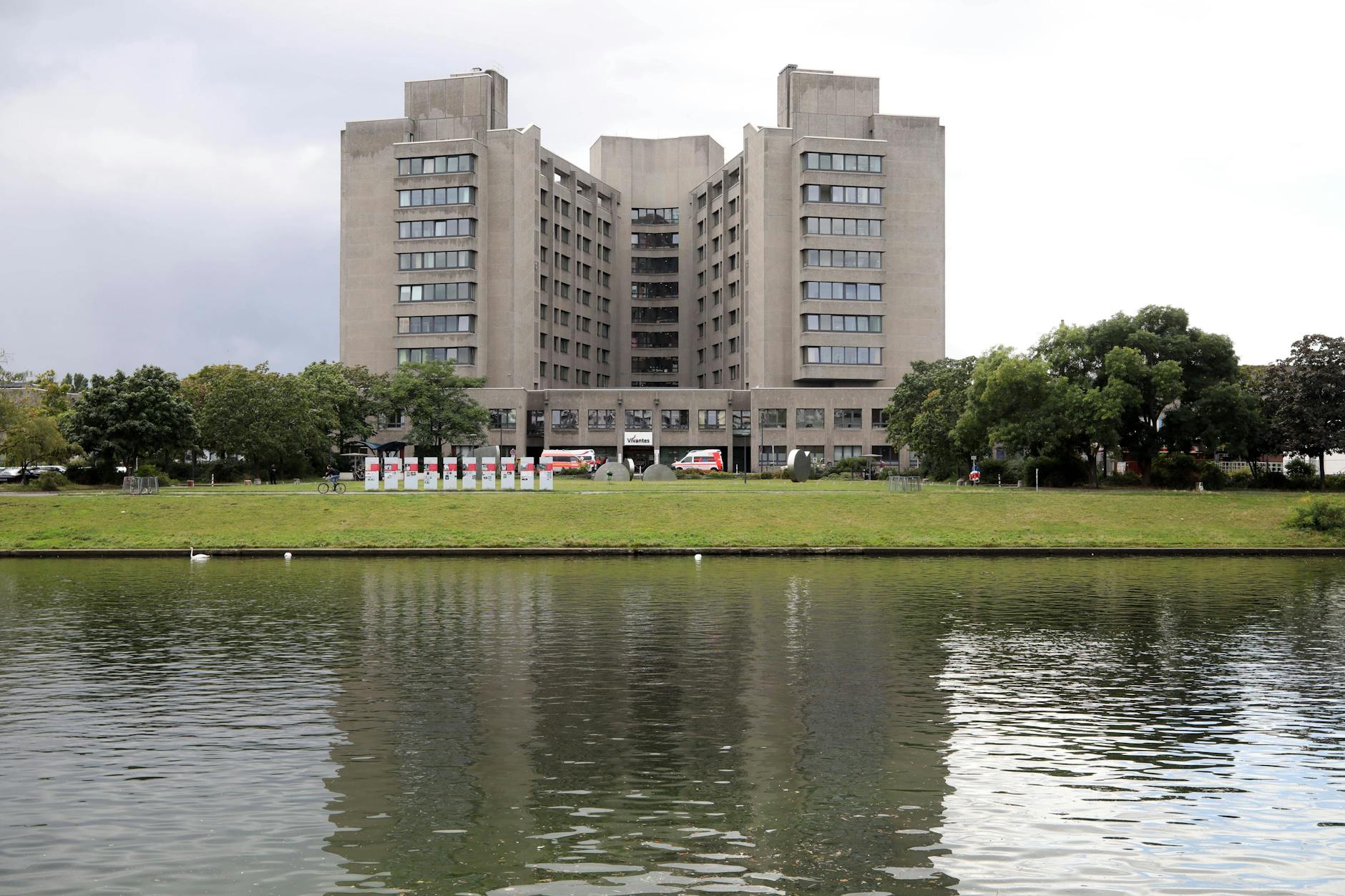 Das Vivantes Klinikum am Urban. Charité und Vivantes sollen ihre Zusammenarbeit intensivieren