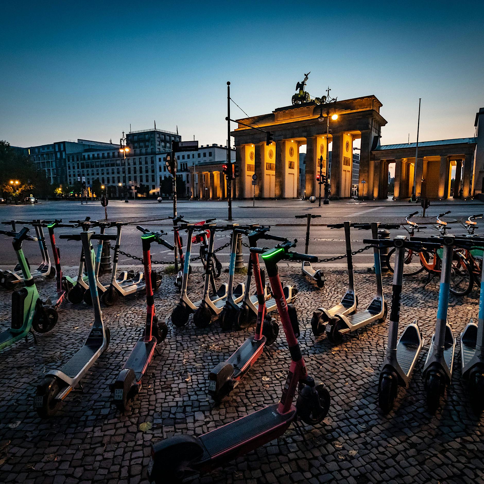 Ist der Trend schon vorbei? Warum die E-Scooter-Anbieter aus Berlin verschwinden