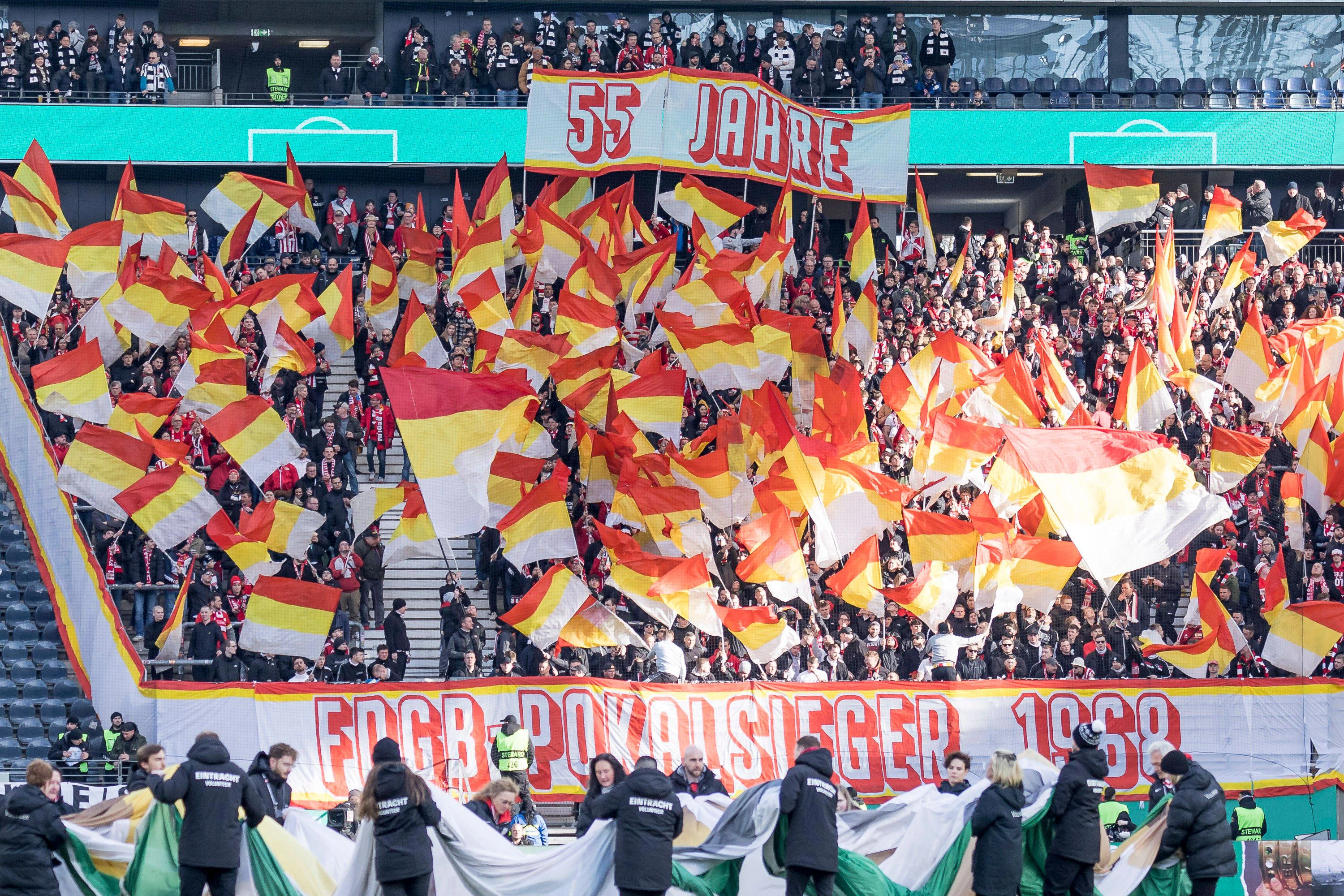 An der Unterstützung lag es nicht: Viele Fans des 1. FC Union feuerte den 1. FC Union im Pokal in Frankfurt an.&nbsp;